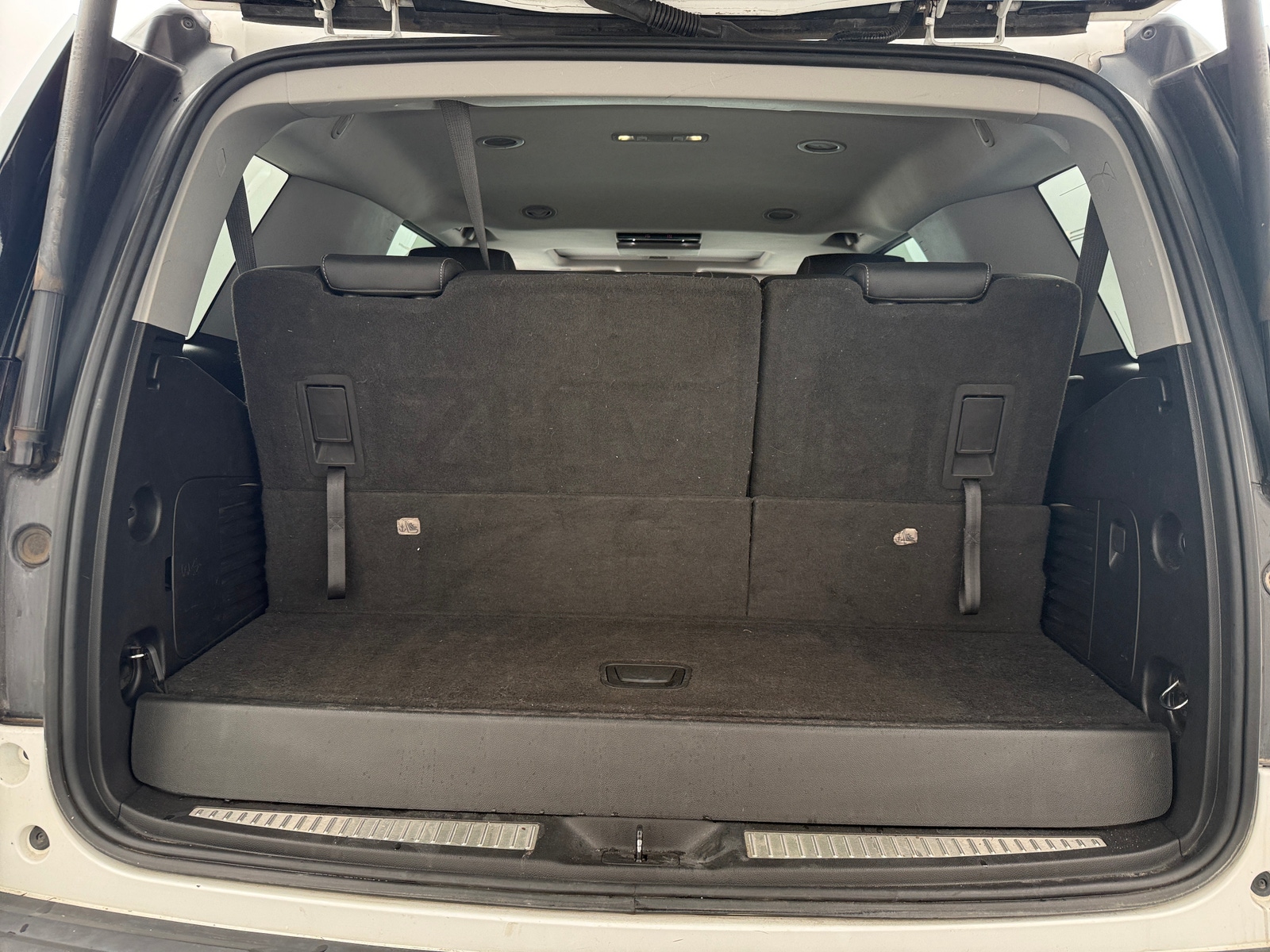 Thumbnail: 2019 Chevrolet Tahoe - 6
