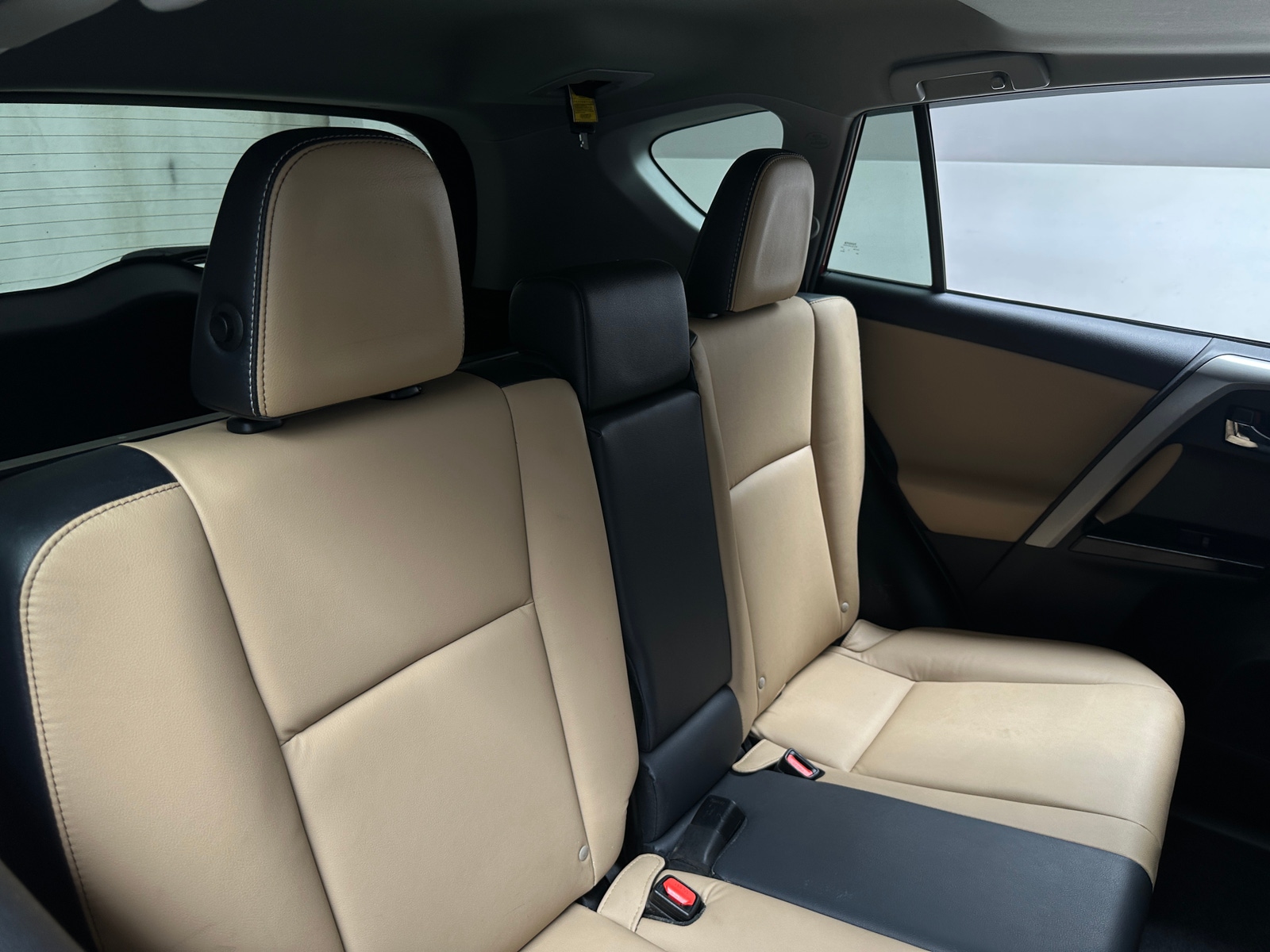 Thumbnail: 2017 Toyota RAV4 - 5
