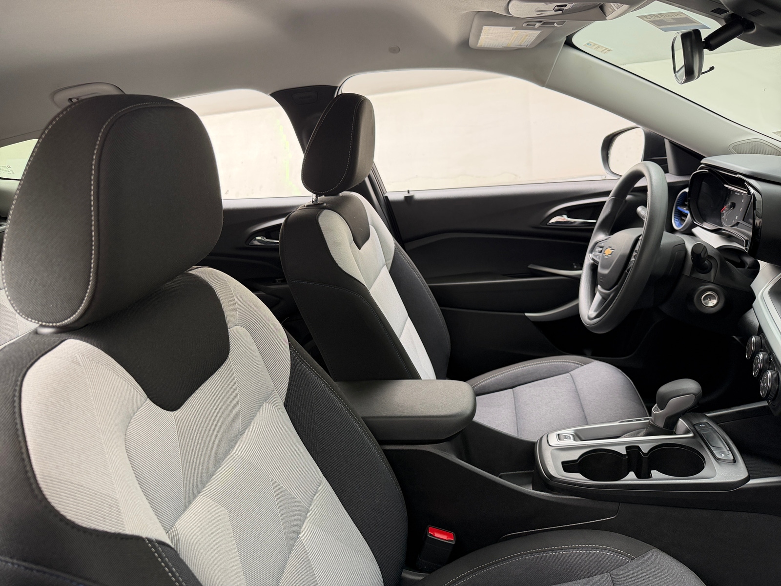 Thumbnail: 2026 Chevrolet Trax - 2