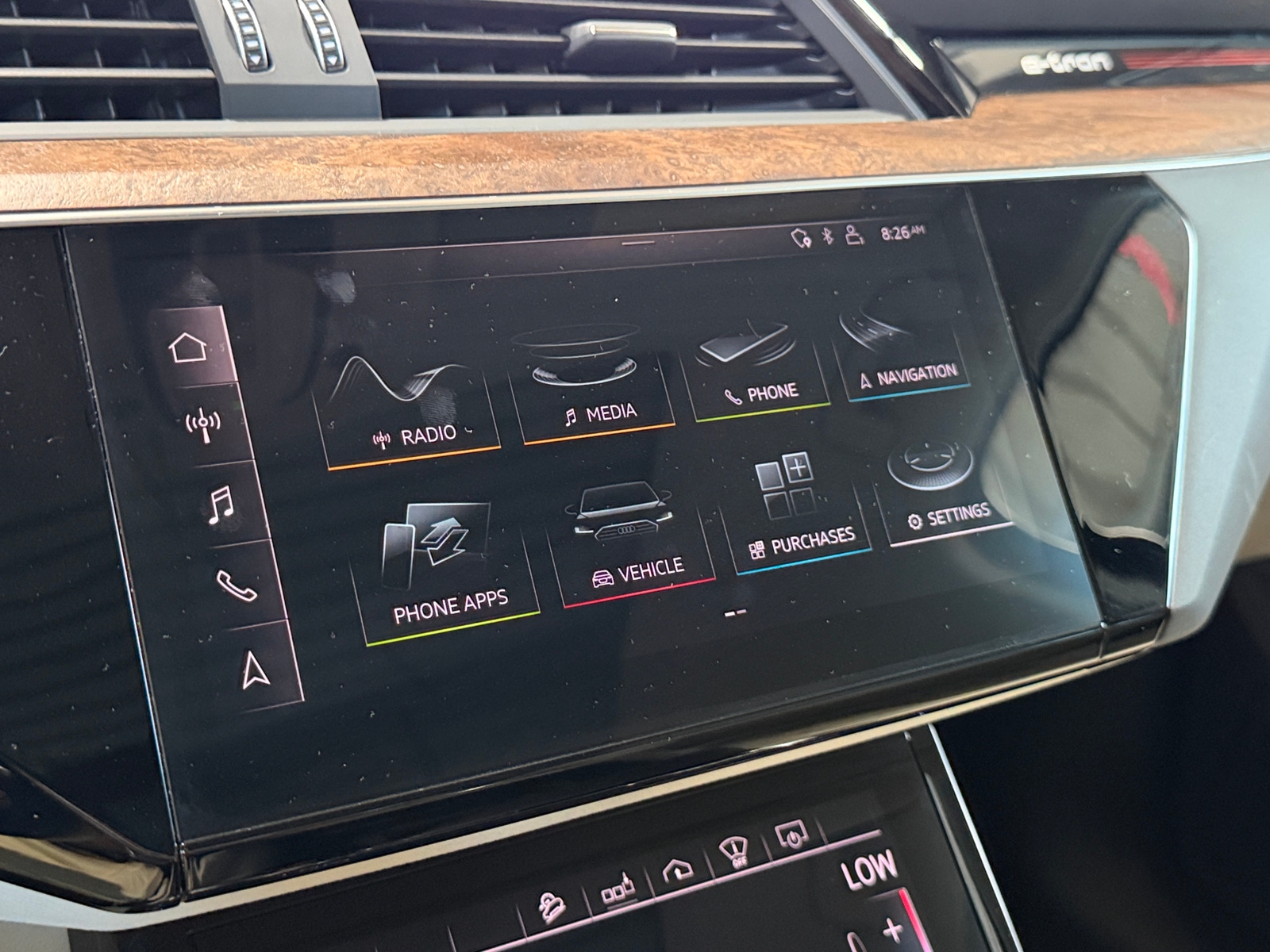 Thumbnail: 2019 Audi e-tron - 3