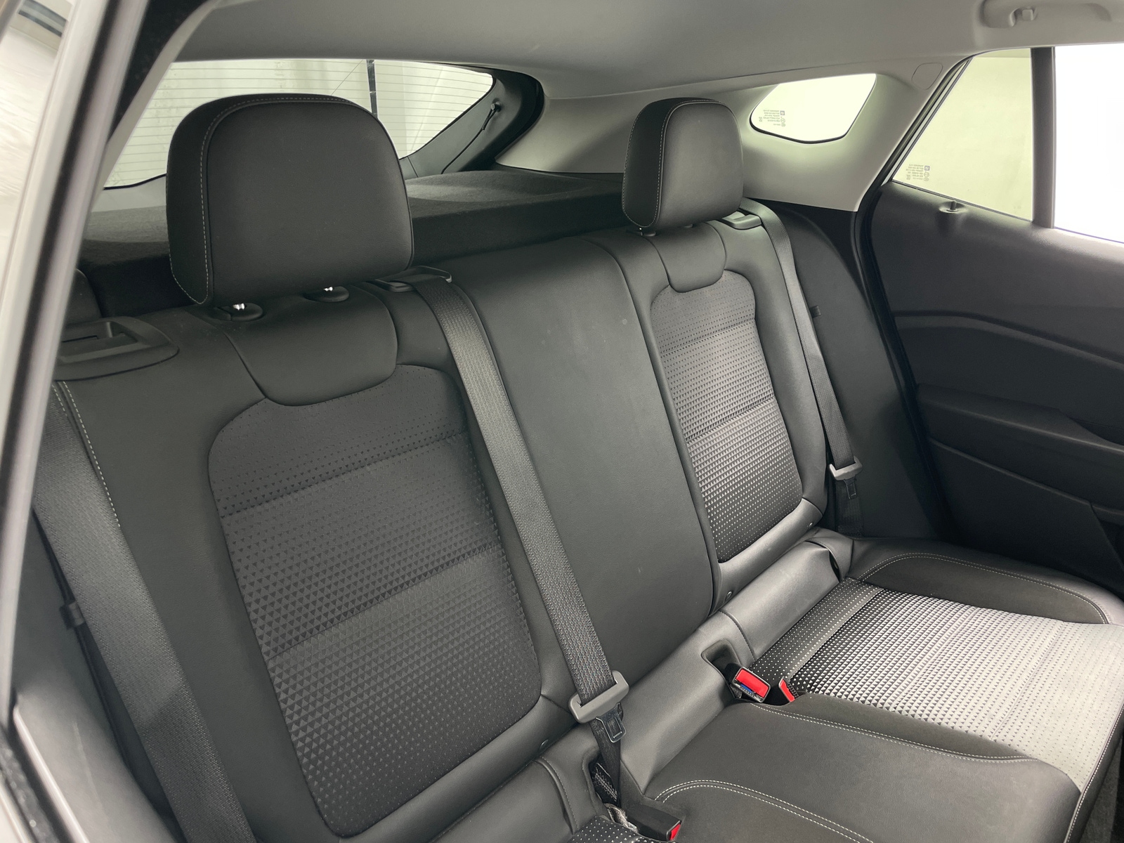 Thumbnail: 2025 Chevrolet Trax - 5