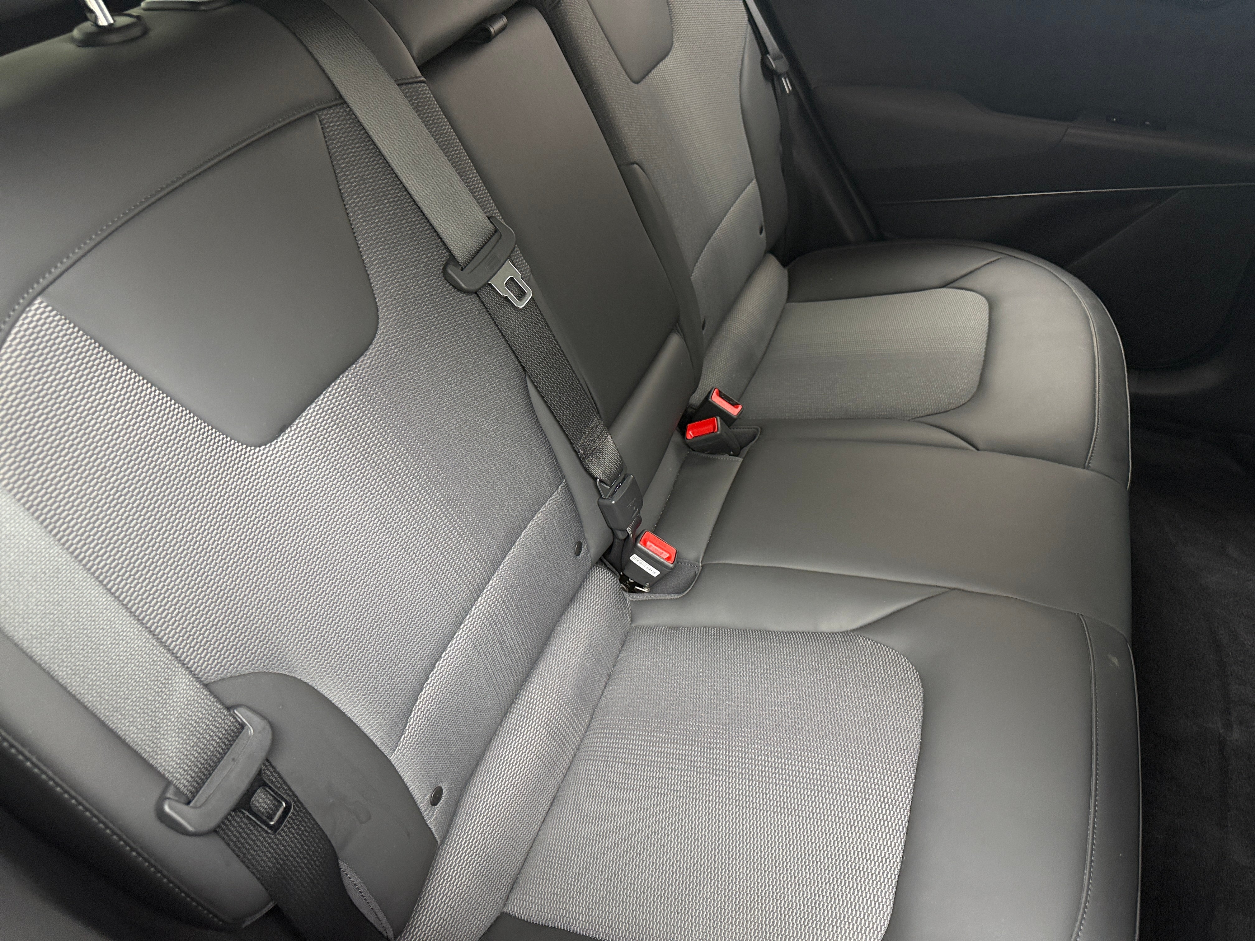 Used 2024 Kia Niro Wind with VIN KNDCR3L14R5098037 for sale in Pewaukee, WI