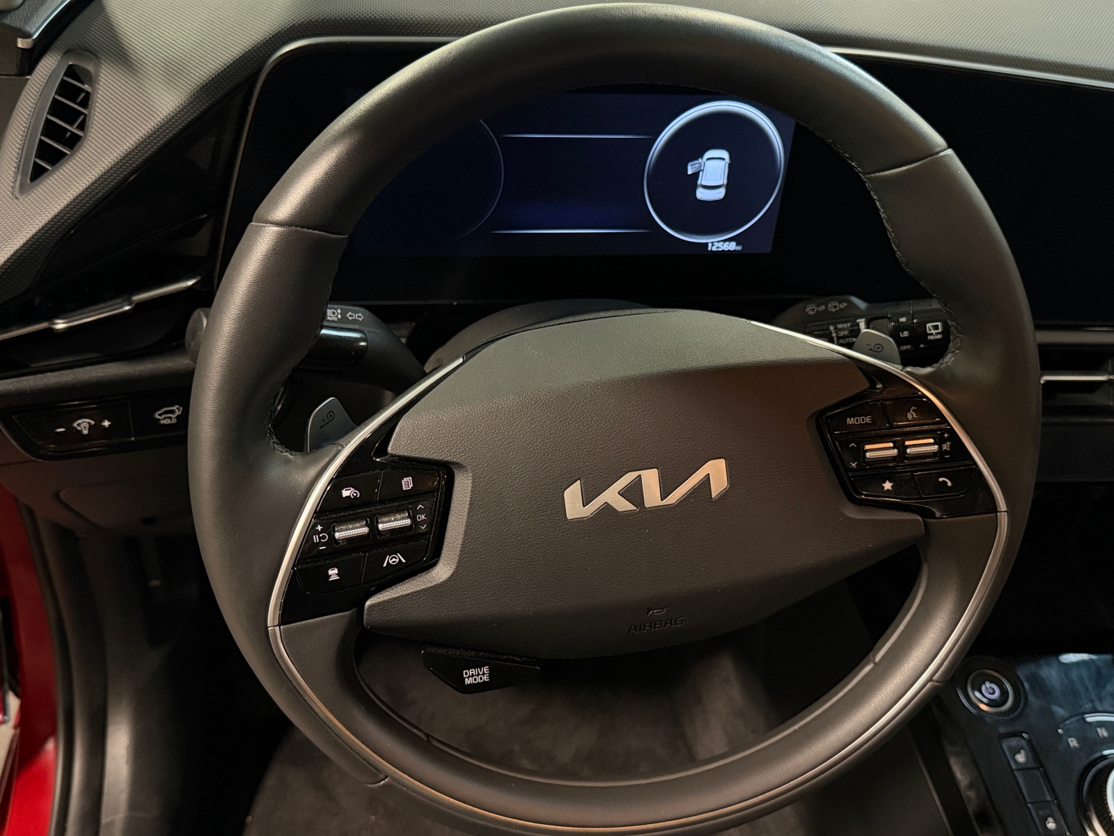 Thumbnail: 2024 Kia Niro - 4
