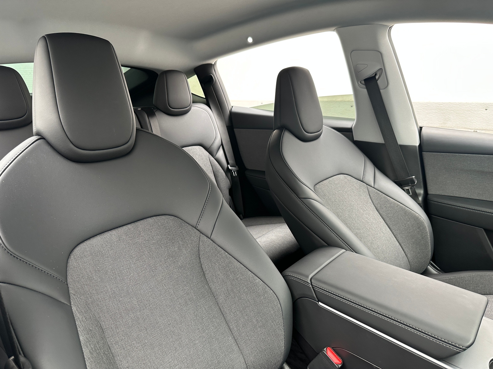 Thumbnail: 2026 Tesla Model Y - 2