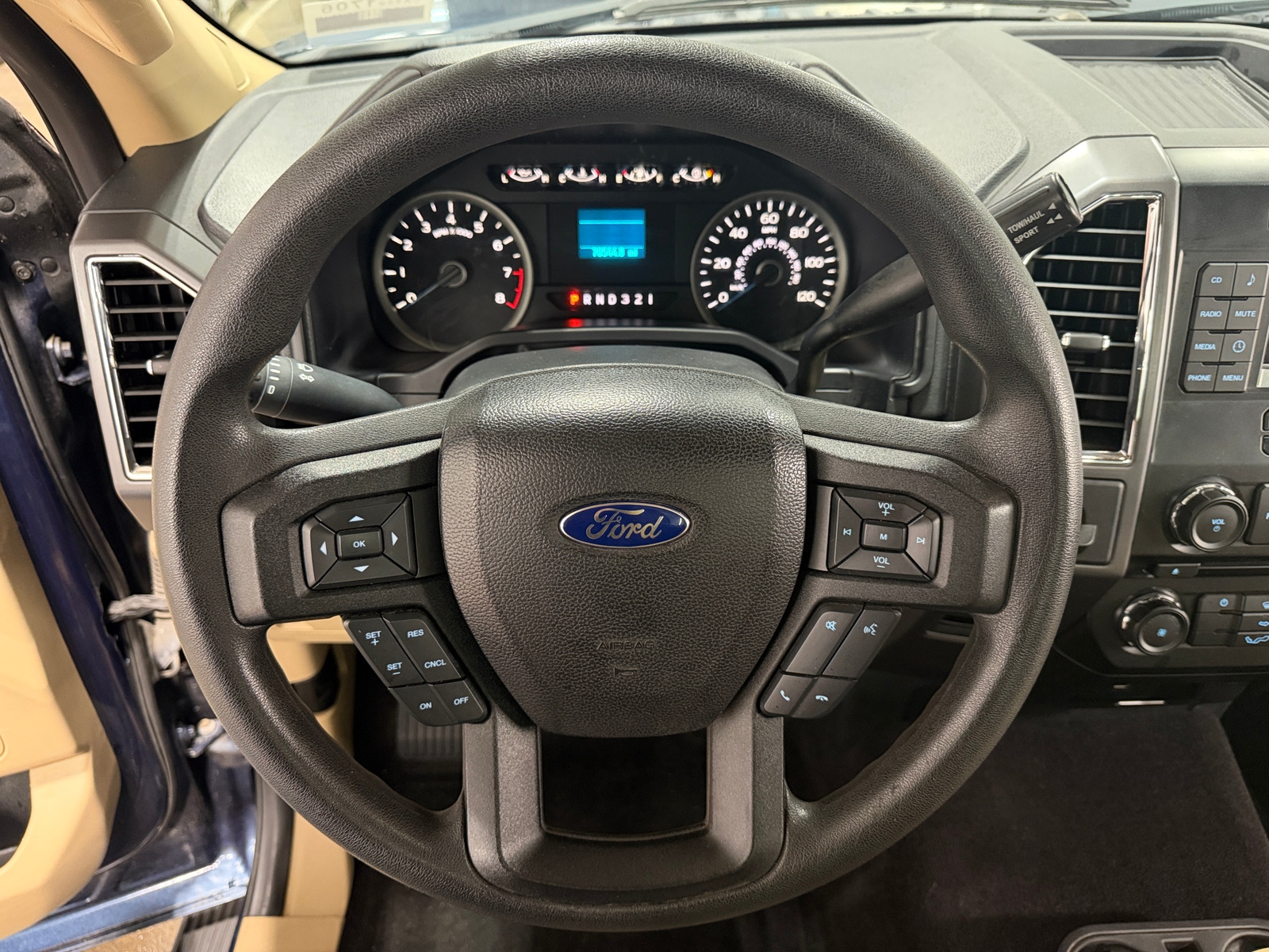 Thumbnail: 2016 Ford Econoline - 5