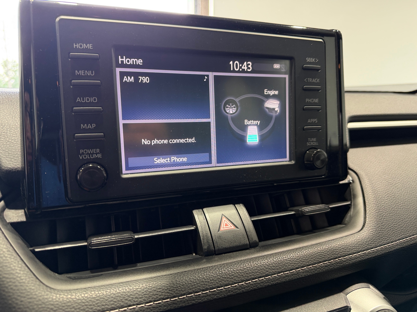 Thumbnail: 2019 Toyota RAV4 - 4
