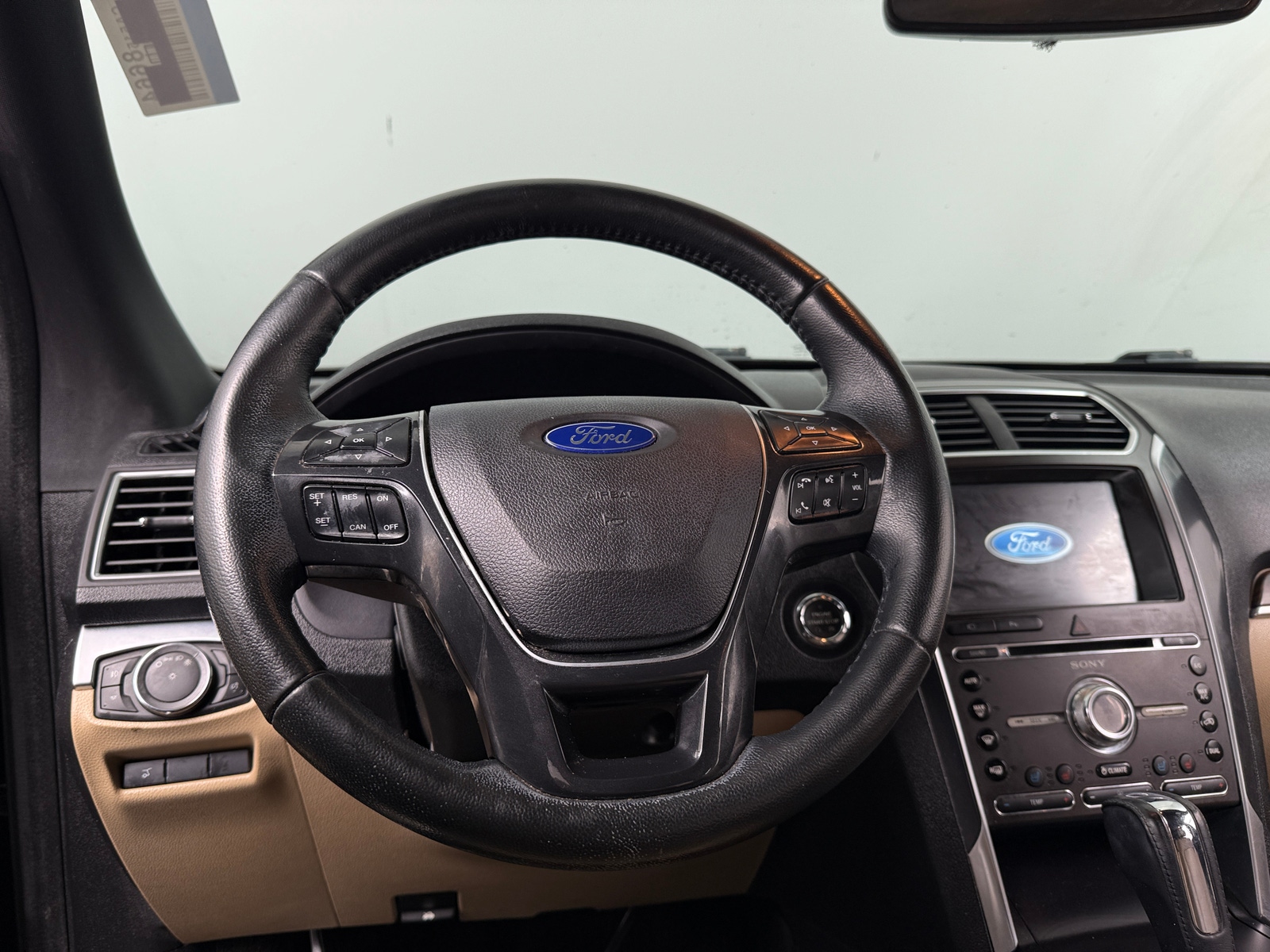 Thumbnail: 2017 Ford Explorer - 4