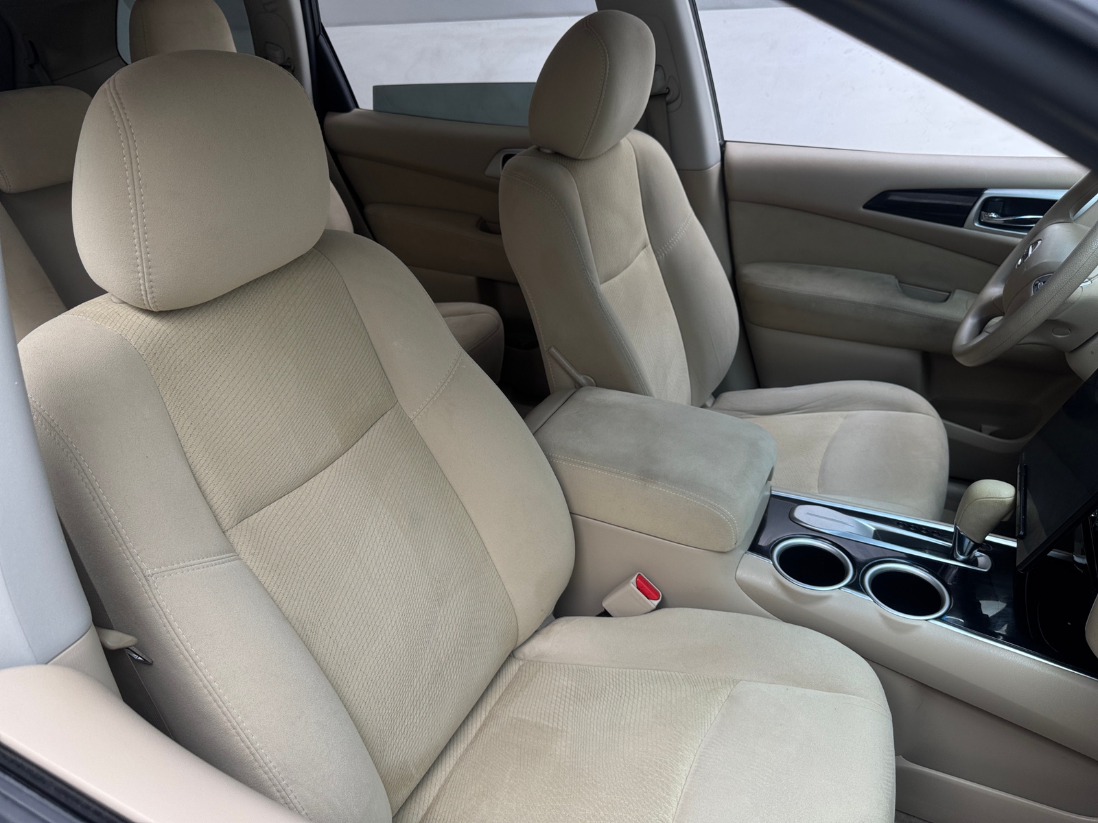 Thumbnail: 2015 Nissan Pathfinder - 2