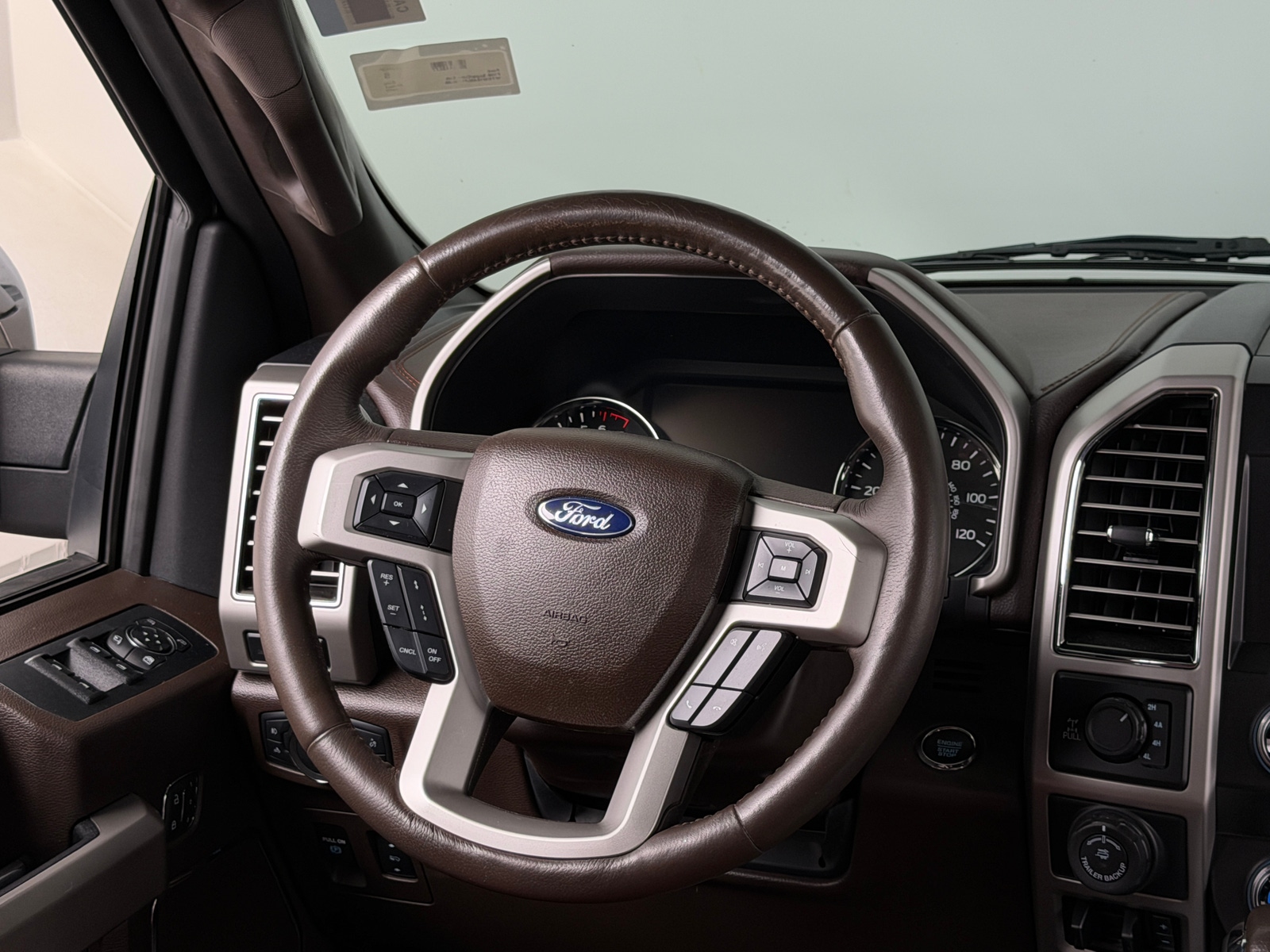 Thumbnail: 2020 Ford Econoline - 4