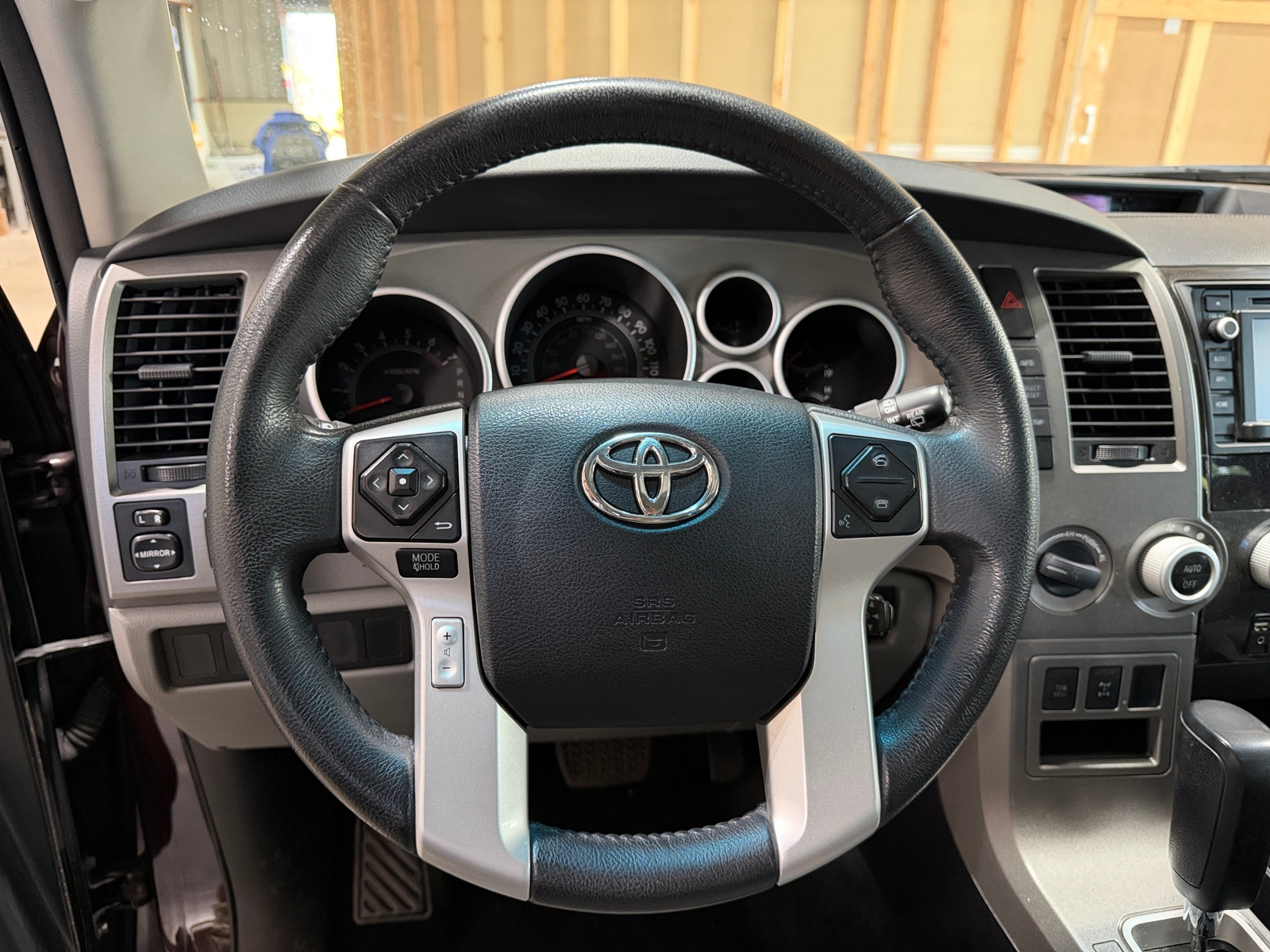 Thumbnail: 2016 Toyota Sequoia - 5