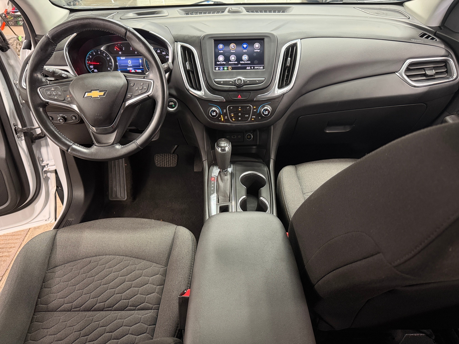 Thumbnail: 2020 Chevrolet Equinox - 3