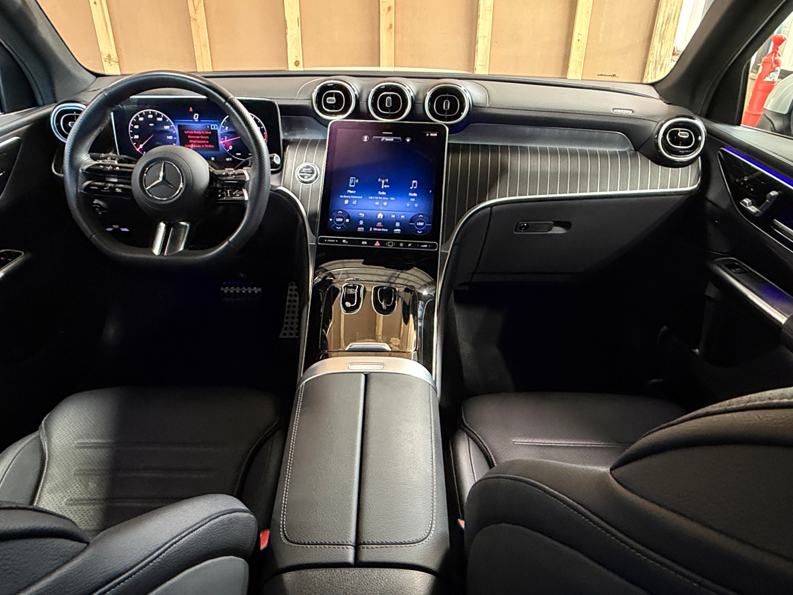 Thumbnail: 2024 Mercedes-Benz GLC - 2