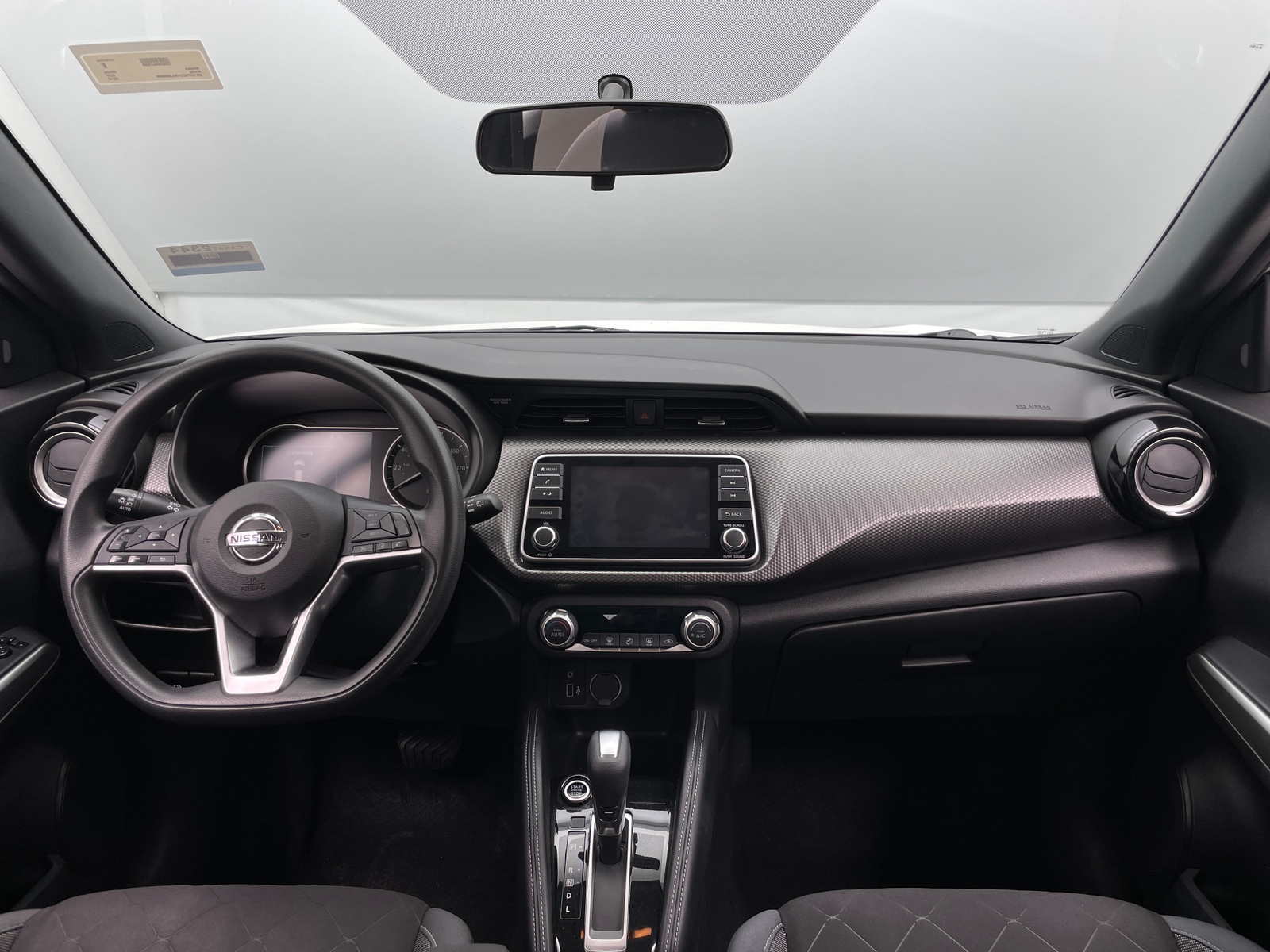 Thumbnail: 2019 Nissan Kicks - 3