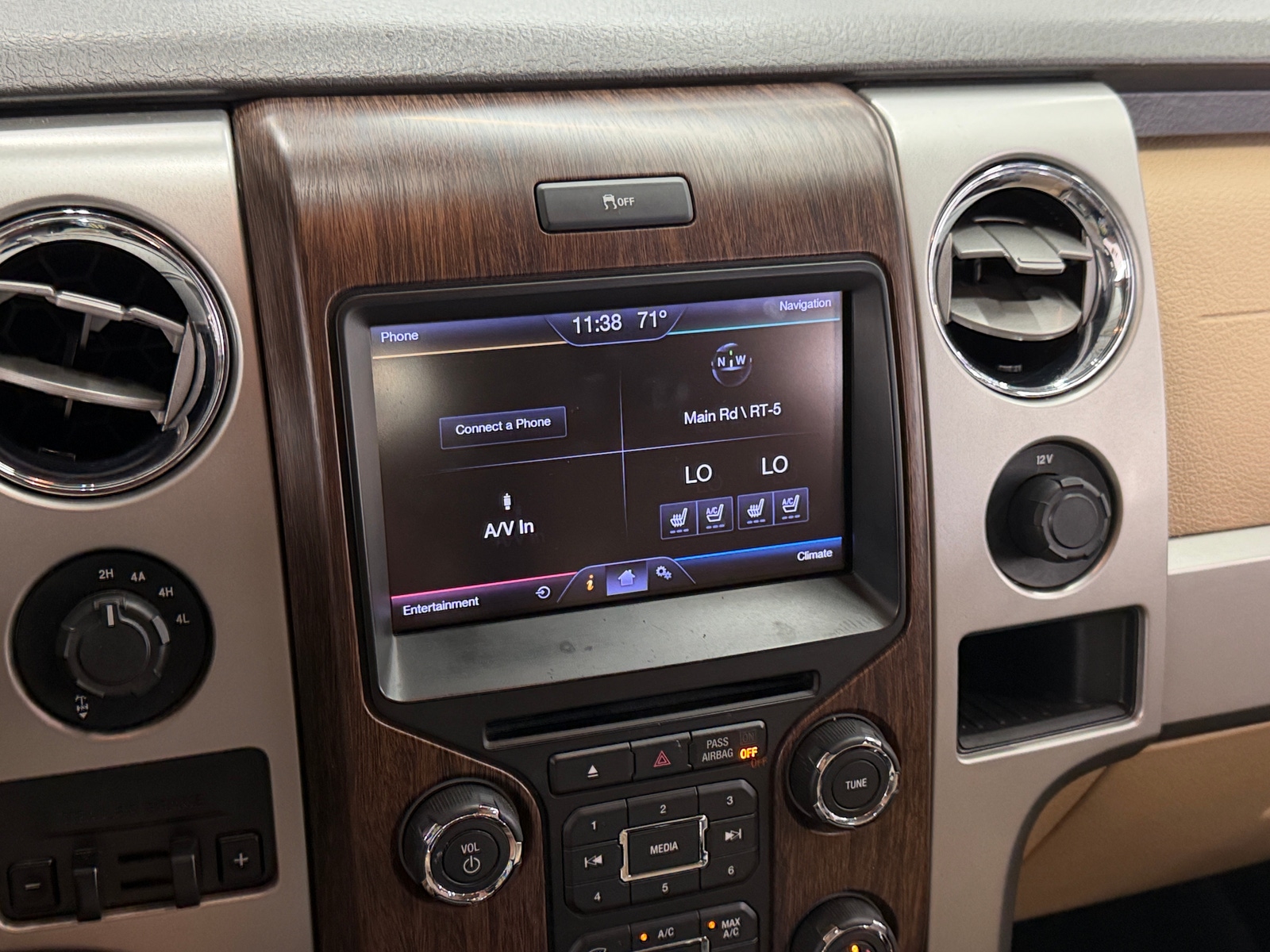 Thumbnail: 2013 Ford Econoline - 3
