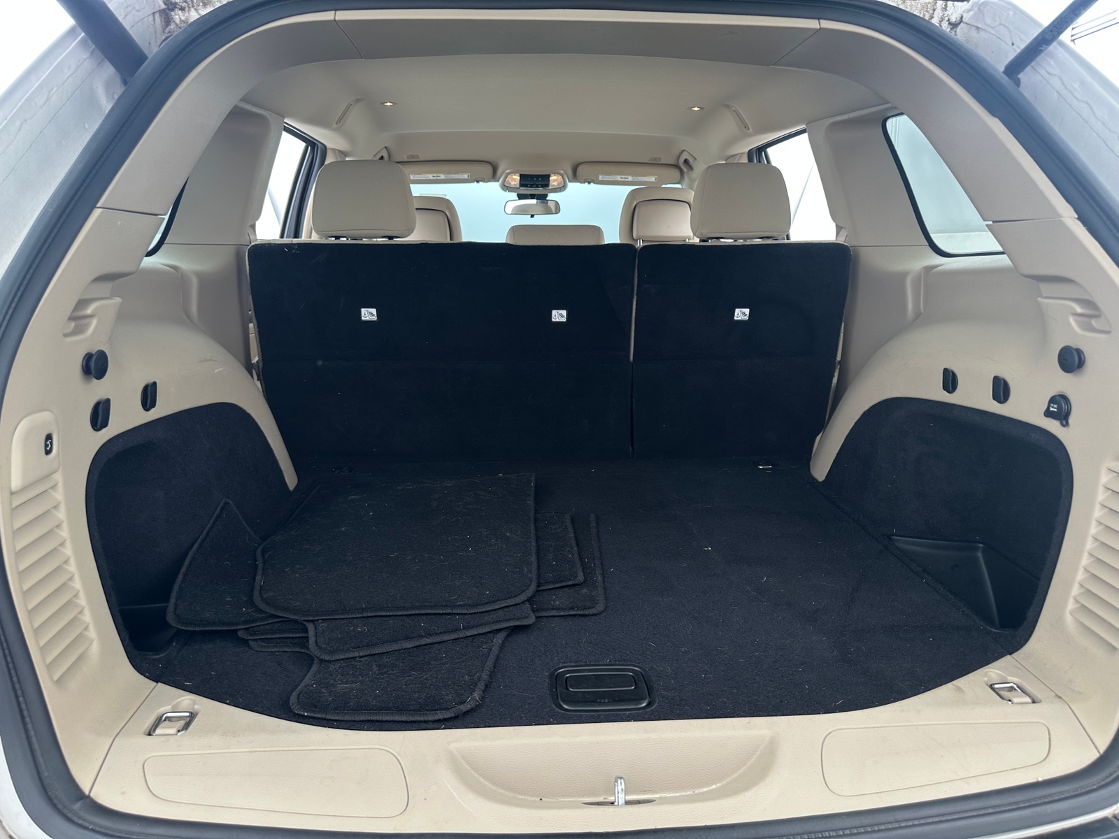 Thumbnail: 2021 Jeep Grand Cherokee - 7