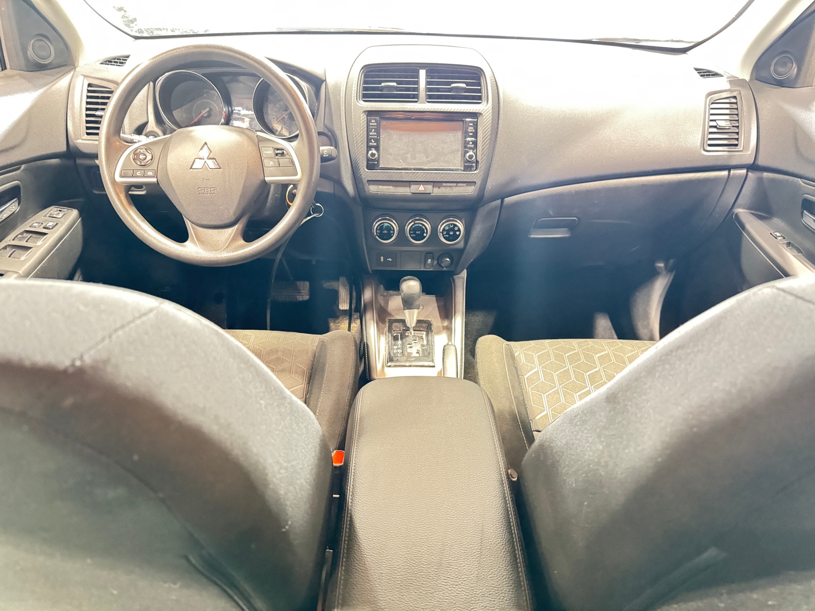 Thumbnail: 2022 Mitsubishi Outlander Sport - 3