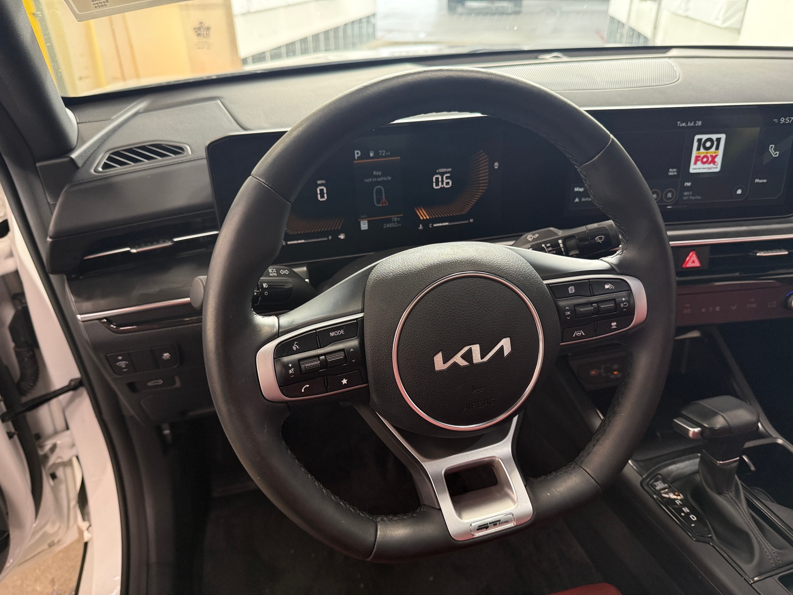 Thumbnail: 2025 Kia K5 - 4