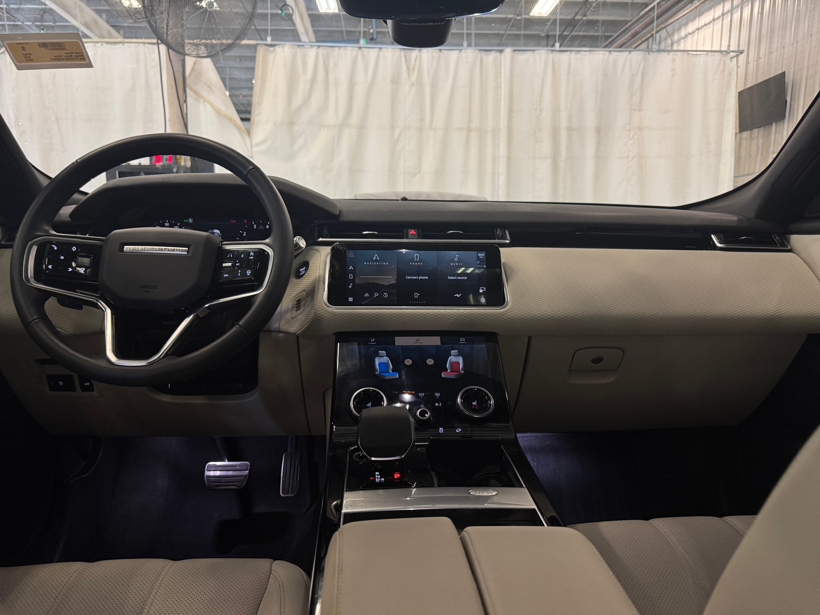Thumbnail: 2023 Land Rover Range Rover Velar - 2