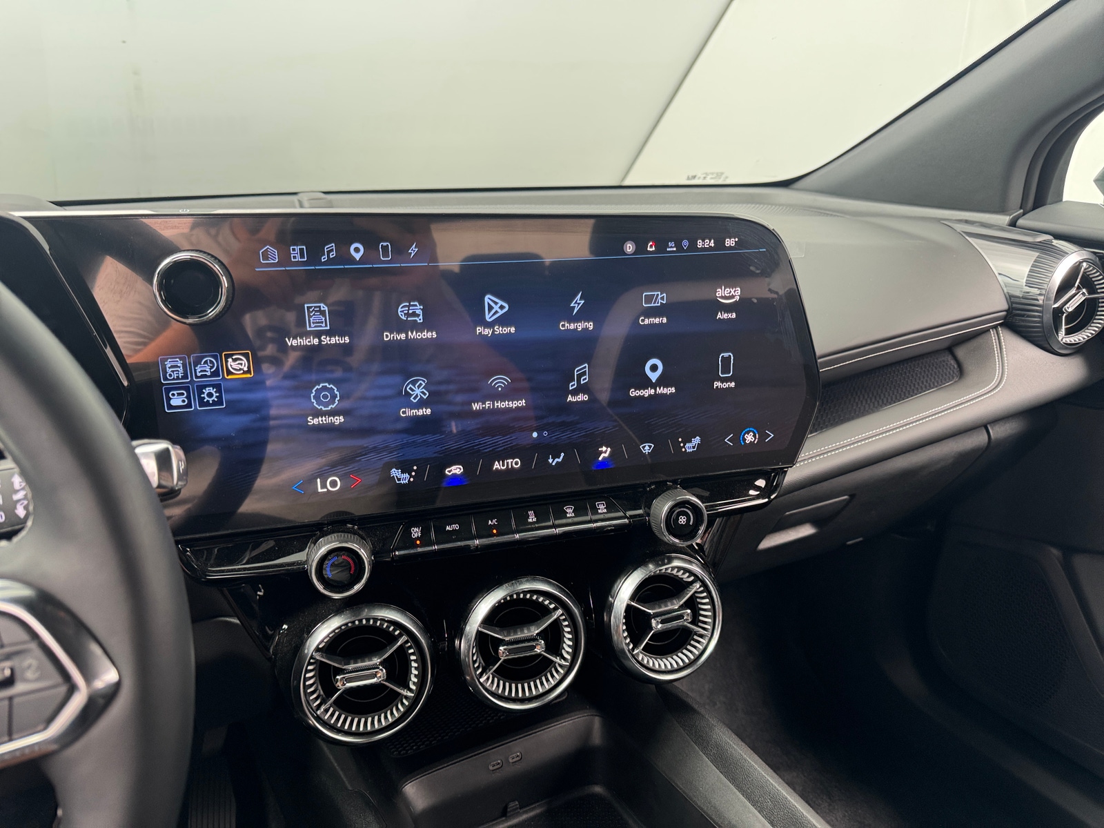 Thumbnail: 2024 Chevrolet Blazer EV - 3