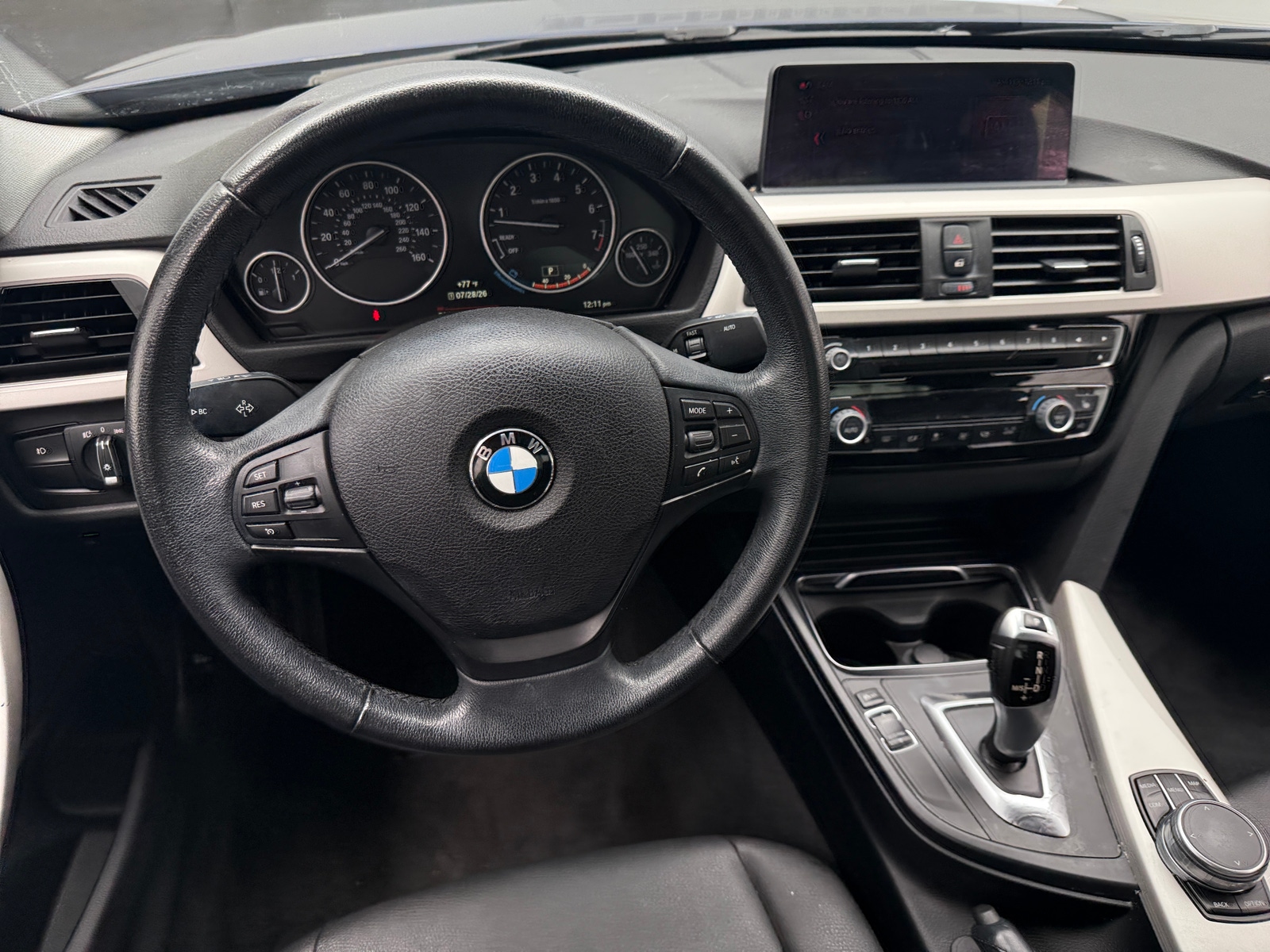 Thumbnail: 2018 BMW 3 Series - 4