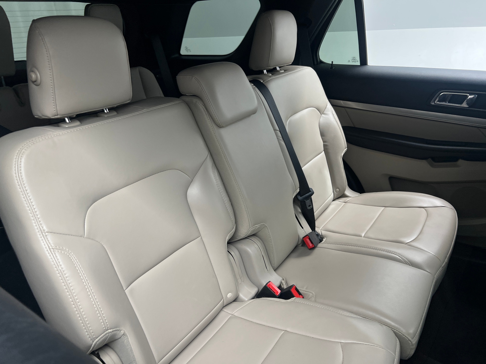Thumbnail: 2019 Ford Explorer - 5
