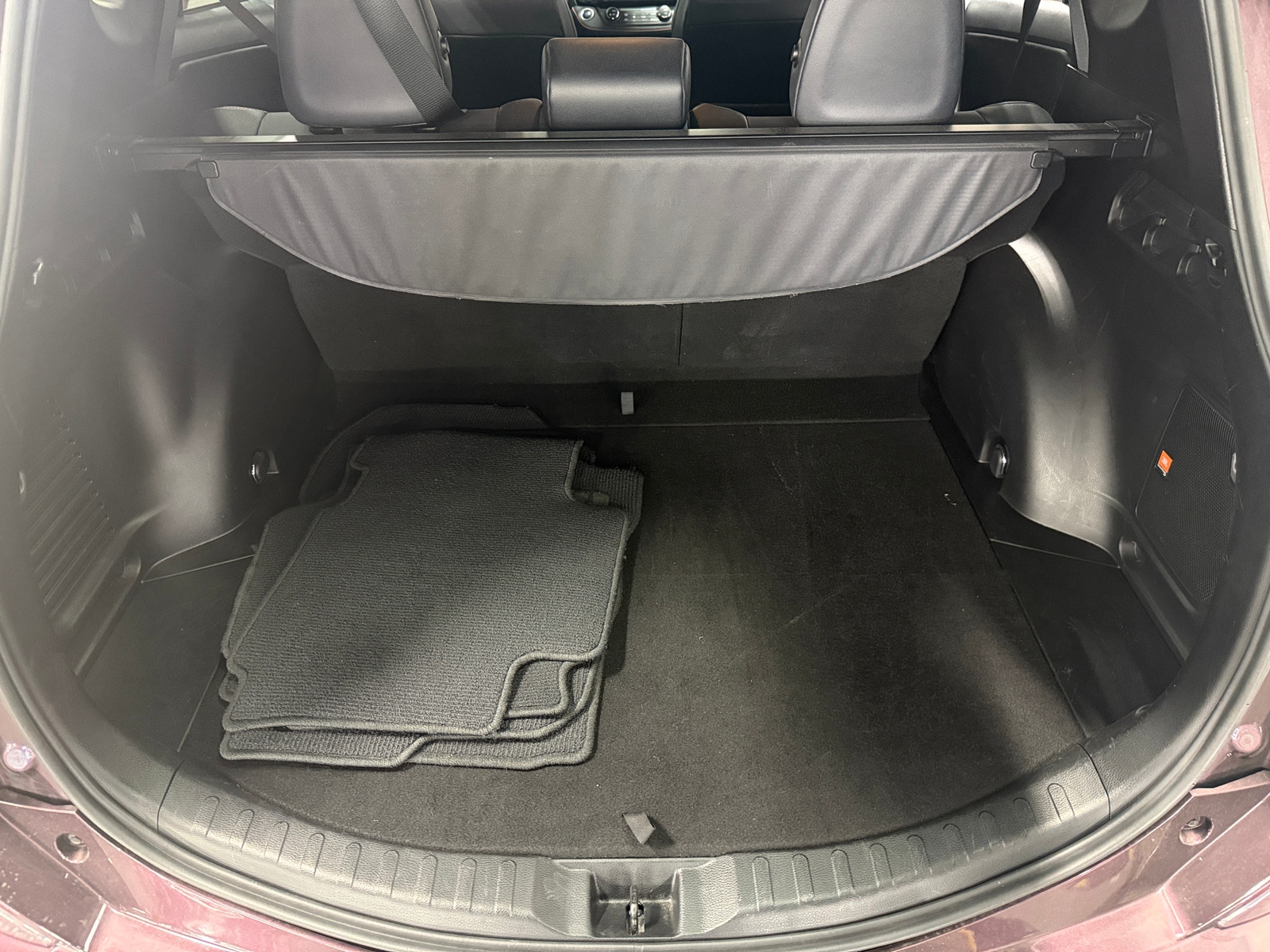 Thumbnail: 2018 Toyota RAV4 - 6