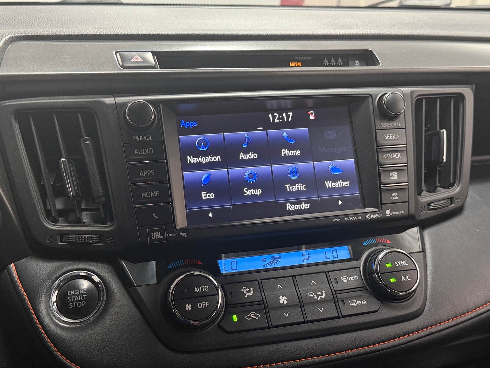 Thumbnail: 2018 Toyota RAV4 - 3