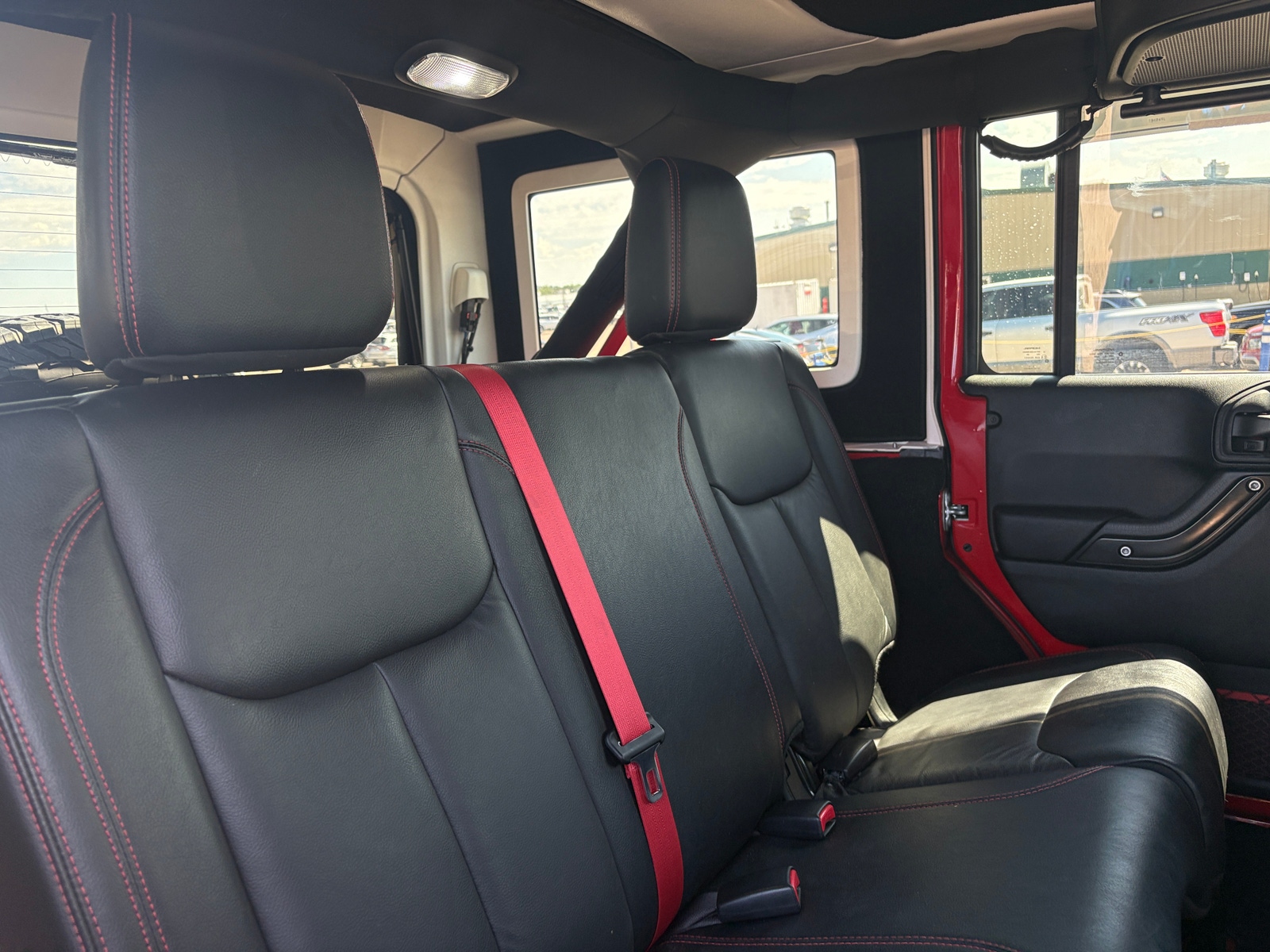 Thumbnail: 2017 Jeep Wrangler - 5