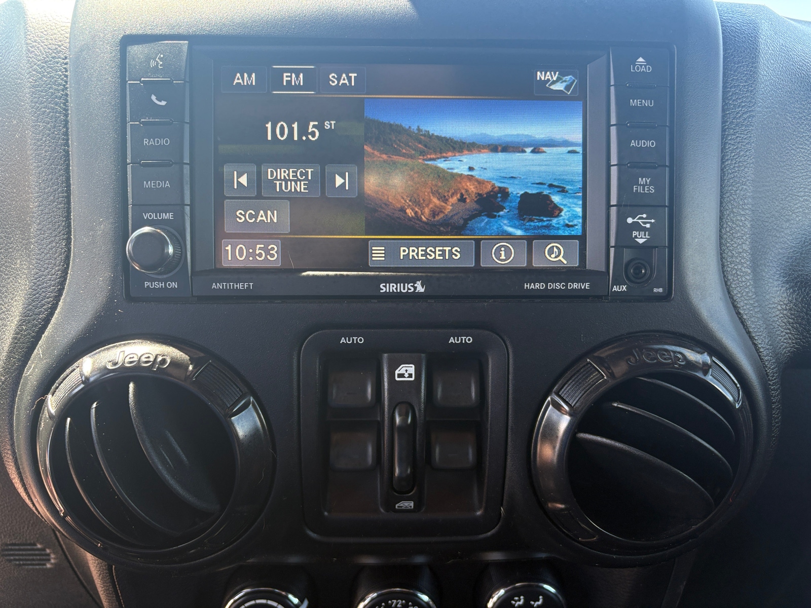 Thumbnail: 2017 Jeep Wrangler - 3