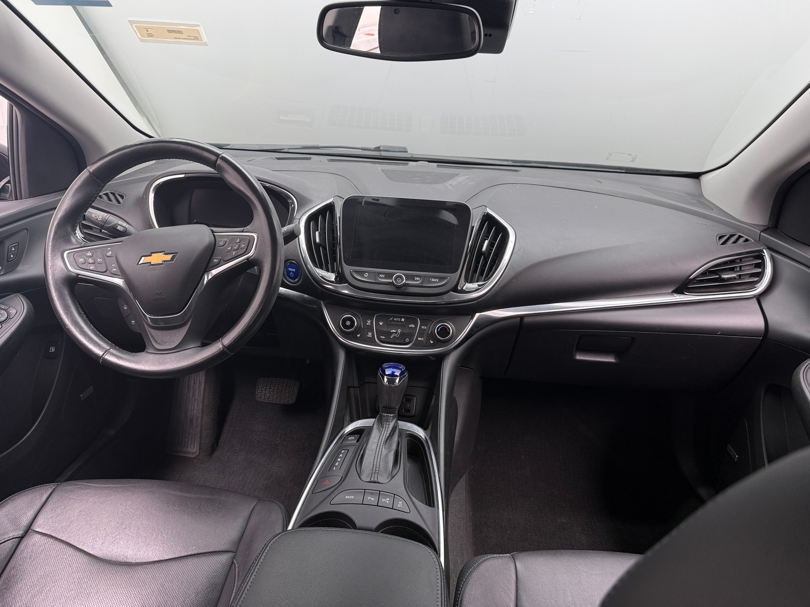 Thumbnail: 2016 Chevrolet Volt - 2