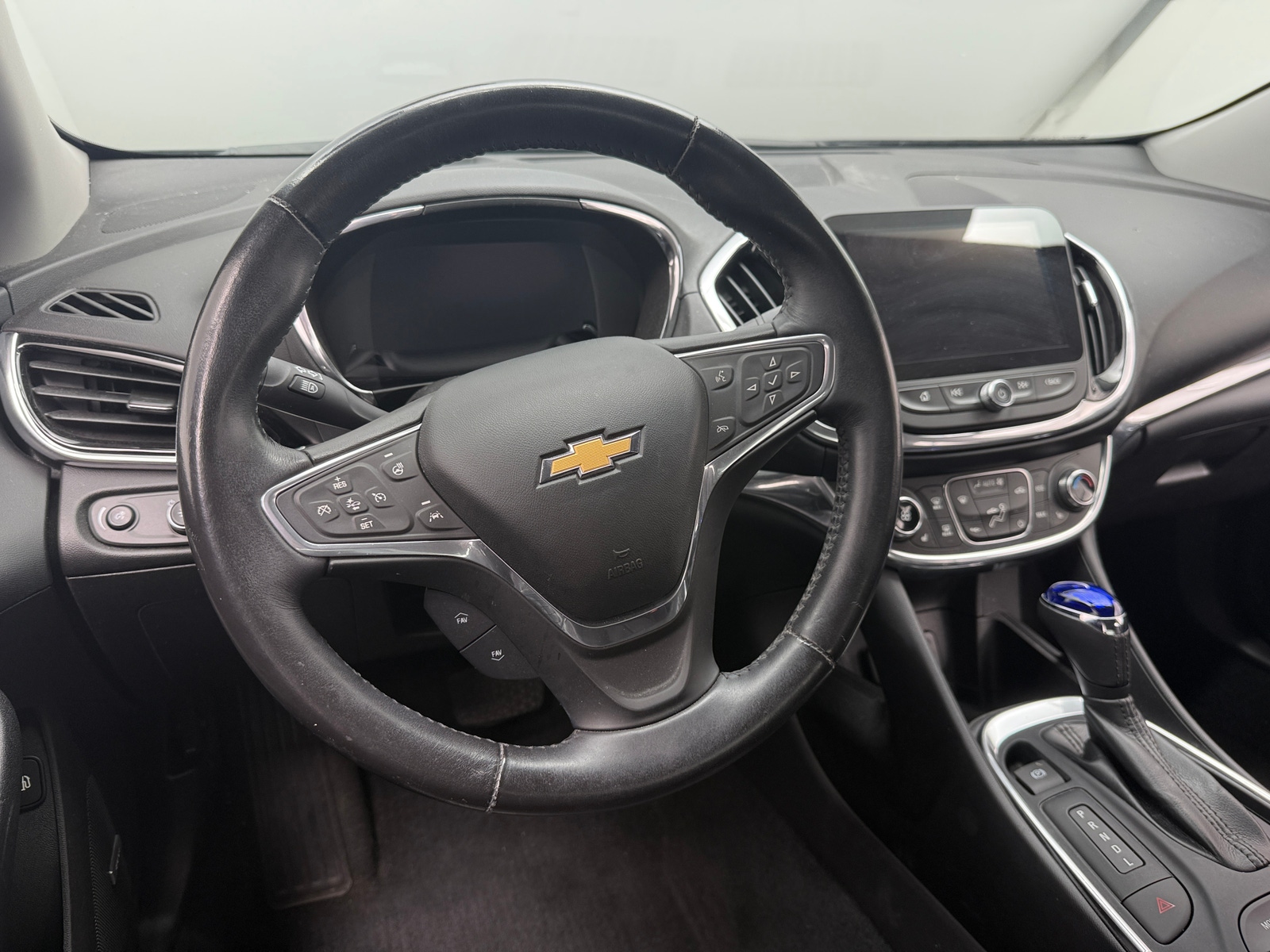 Thumbnail: 2016 Chevrolet Volt - 4
