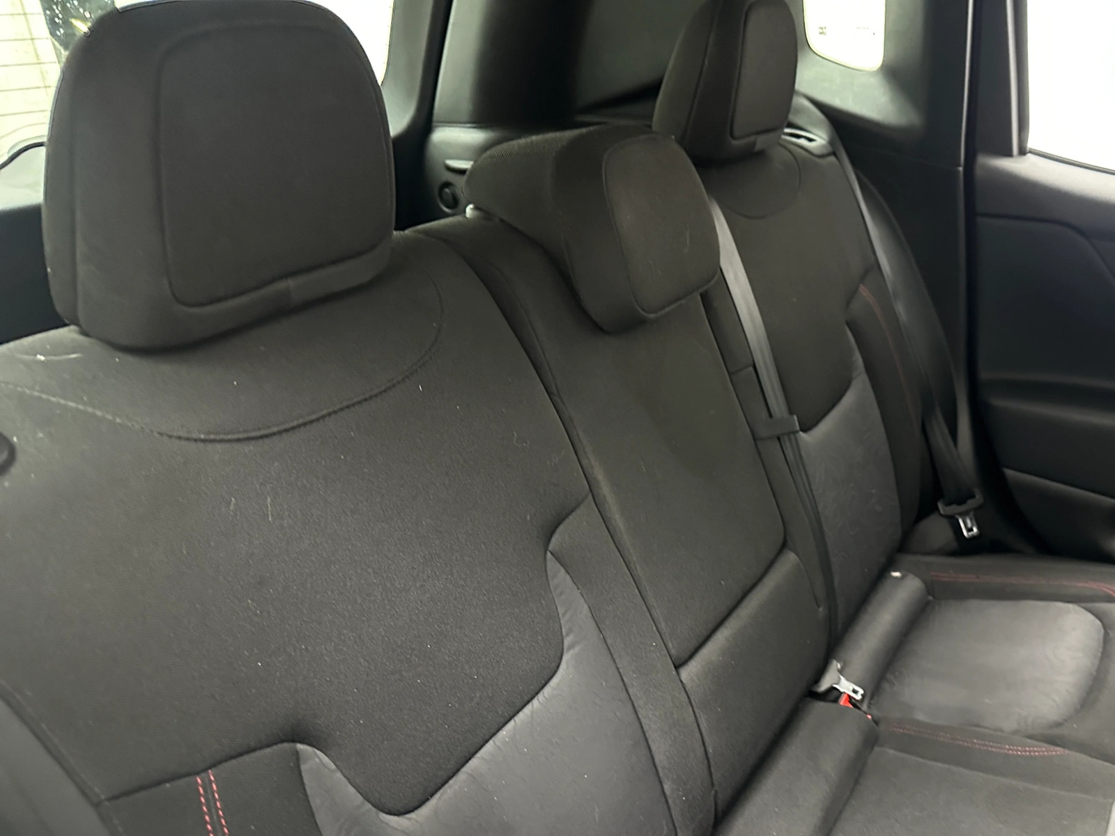 Thumbnail: 2018 Jeep Renegade - 6