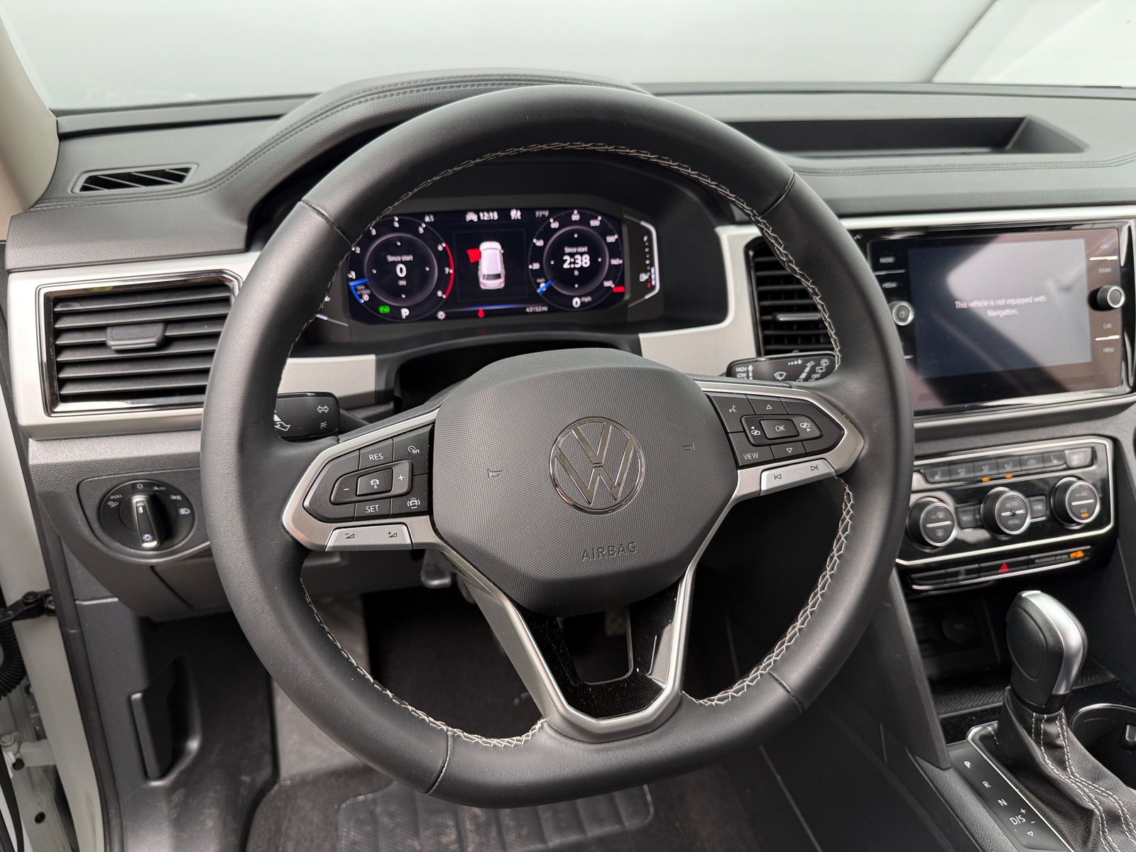 Thumbnail: 2023 Volkswagen Atlas - 4