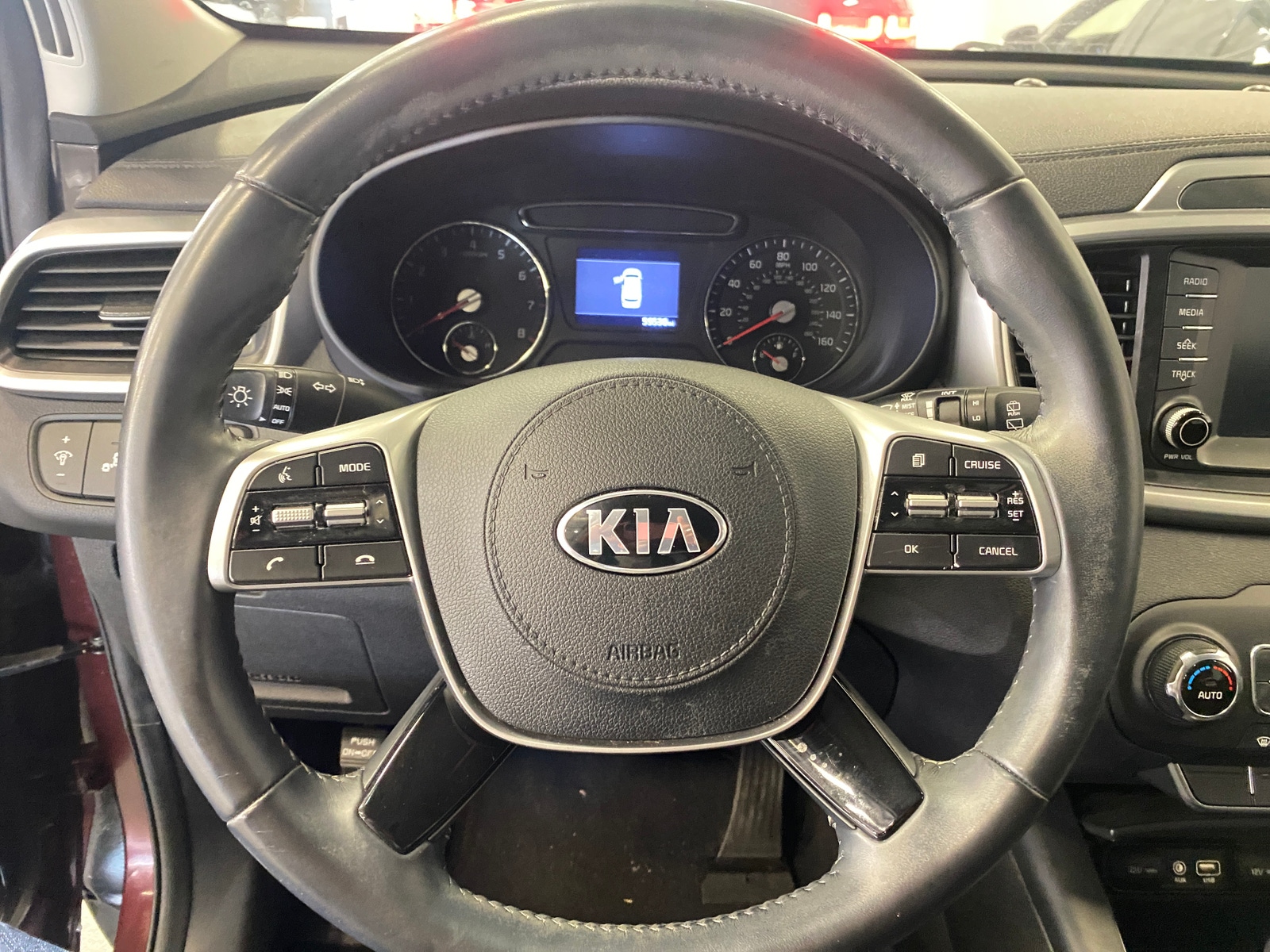 Thumbnail: 2019 Kia Sorento - 5