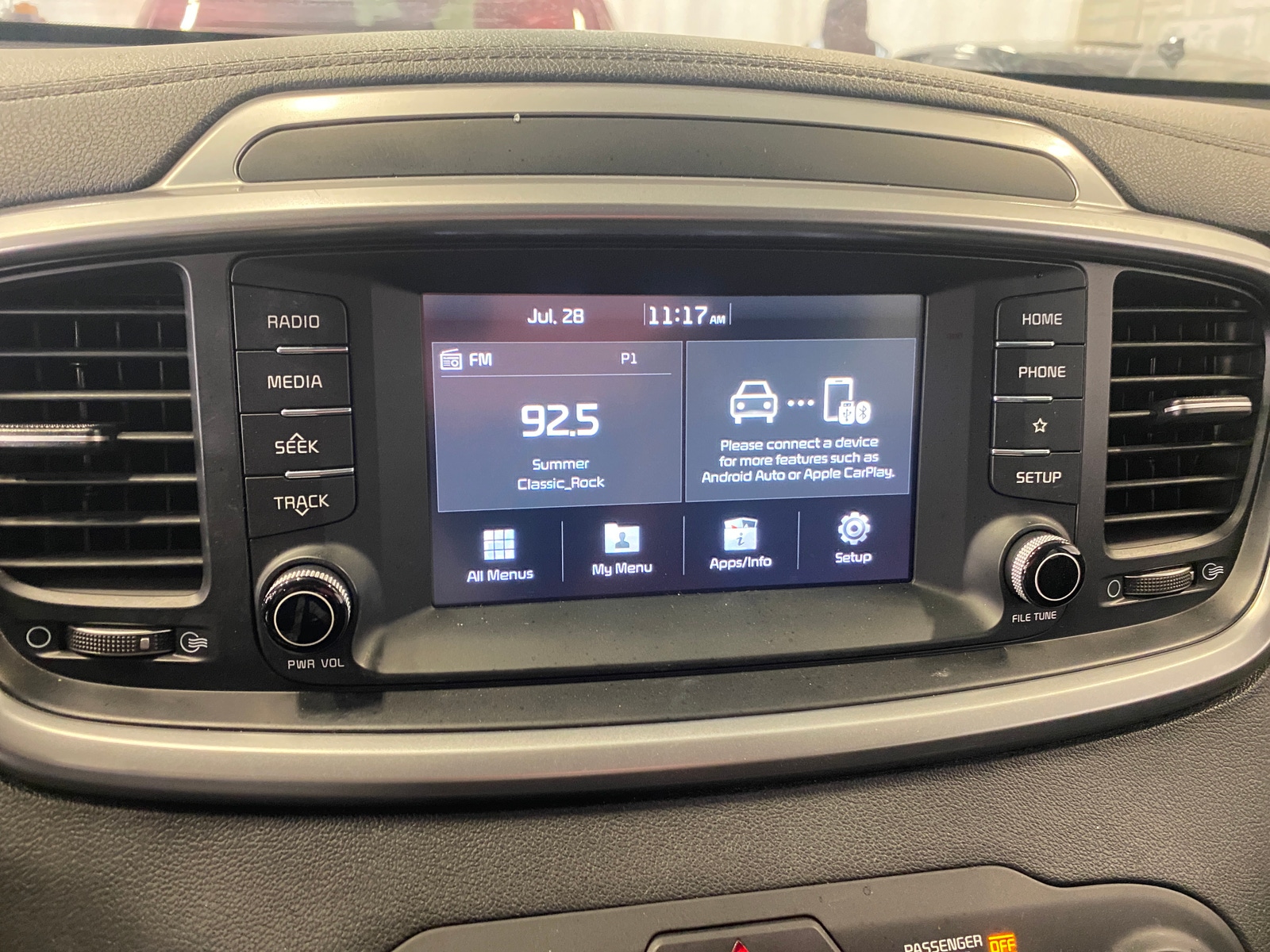 Thumbnail: 2019 Kia Sorento - 4
