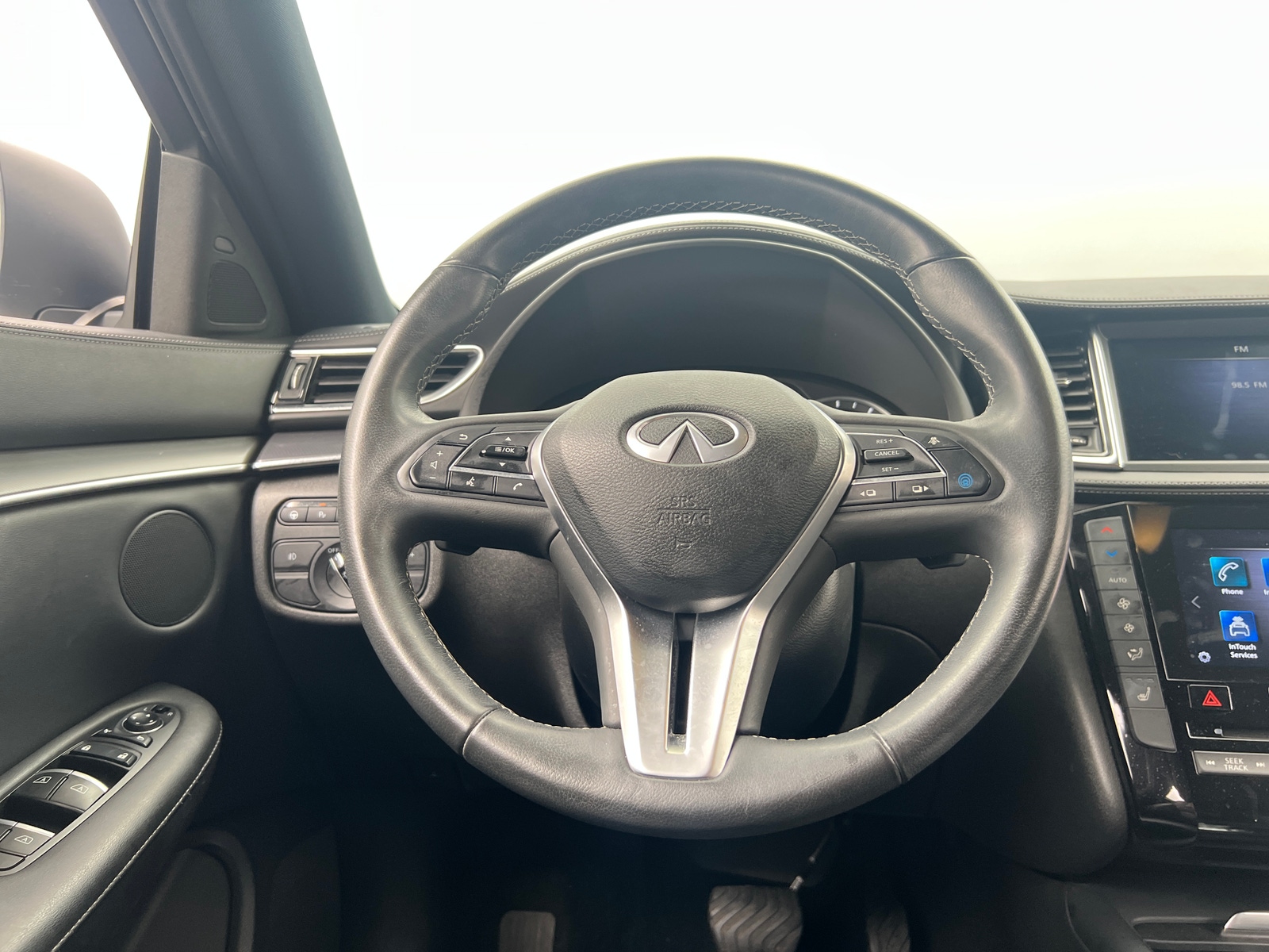 Thumbnail: 2023 INFINITI QX55 - 4