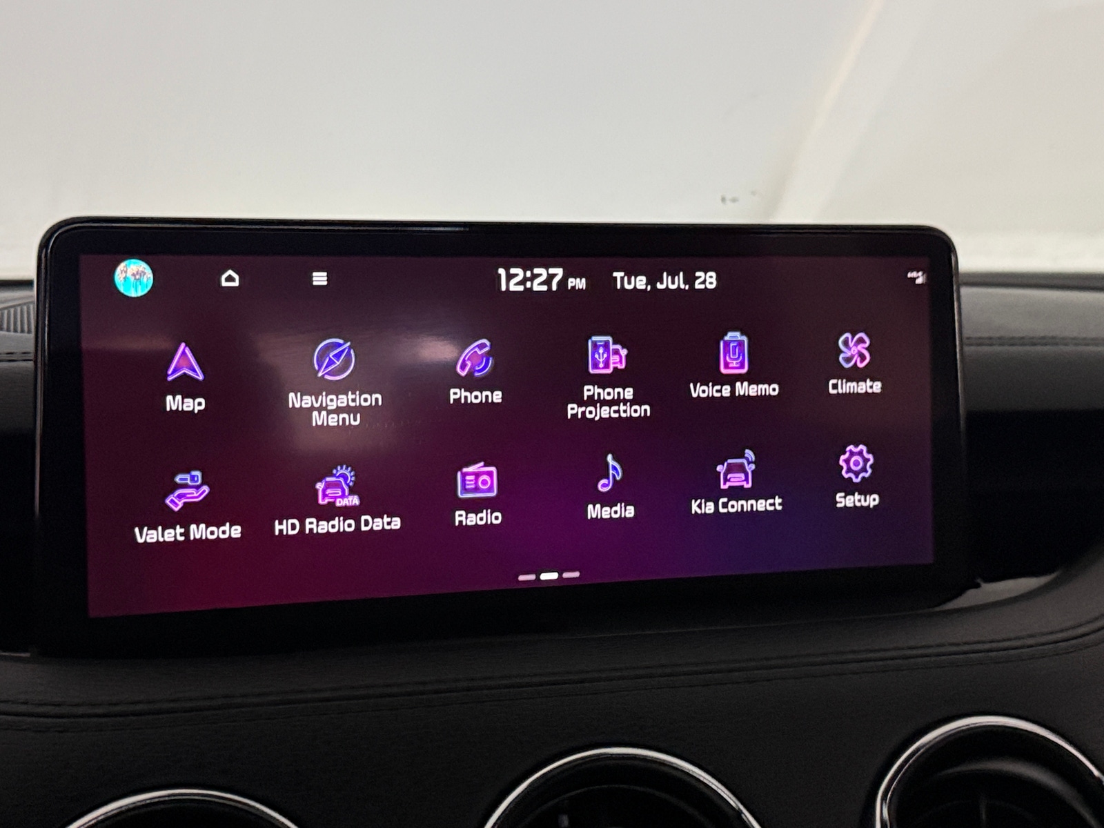 Thumbnail: 2023 Kia Stinger - 3