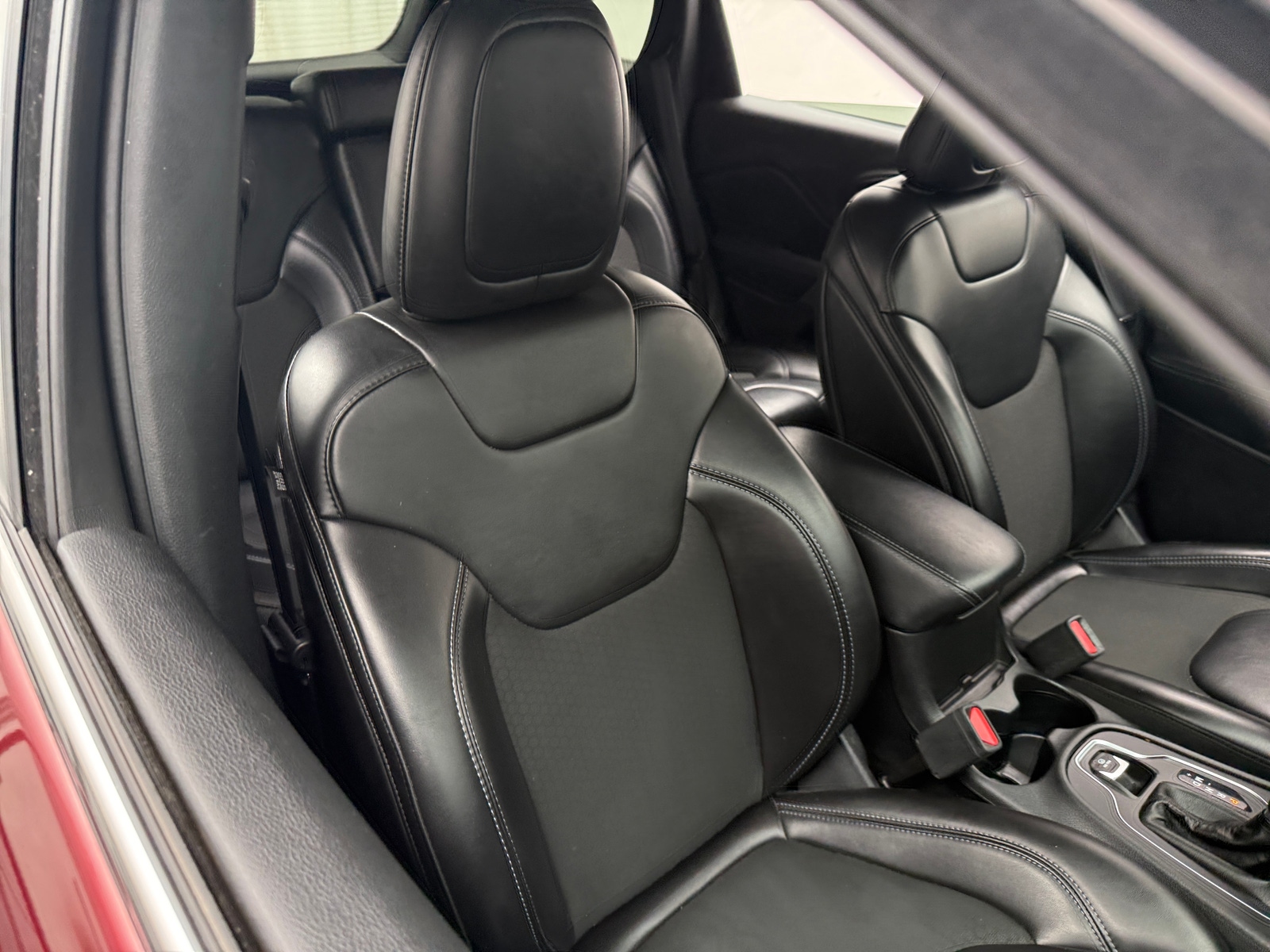 Thumbnail: 2019 Jeep Cherokee - 2