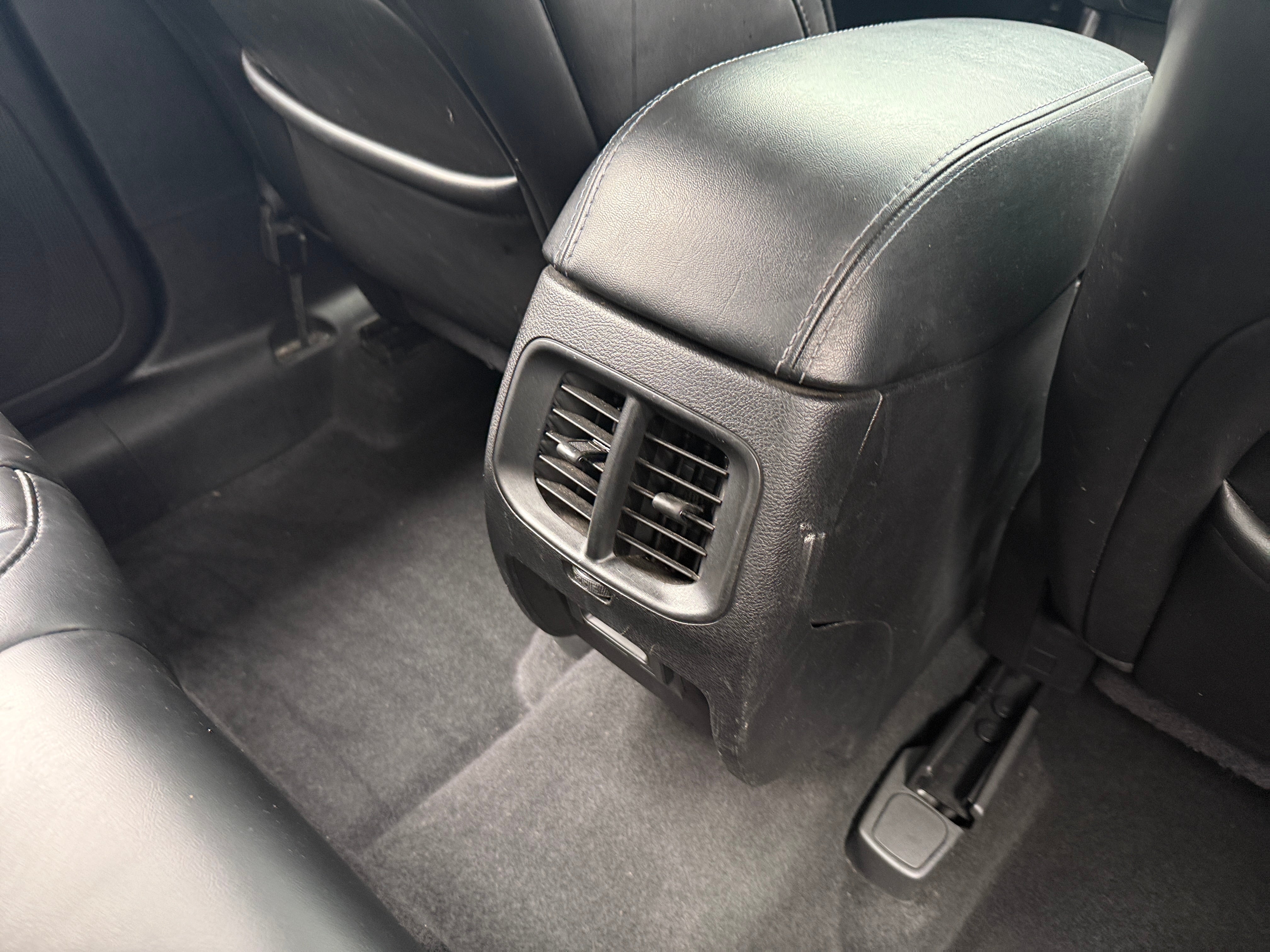 2019 Jeep Cherokee Latitude Plus - Photo 4