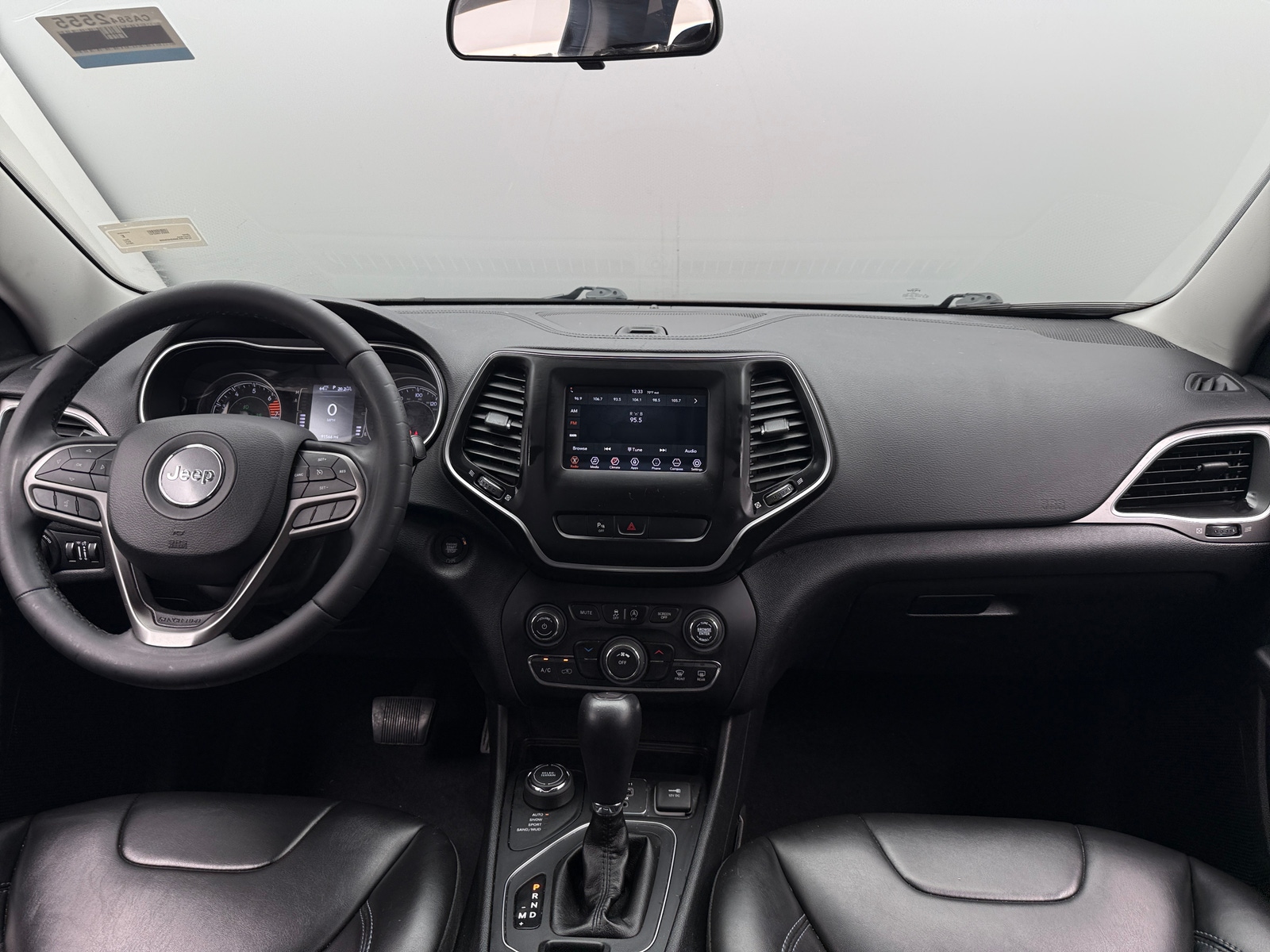 Thumbnail: 2019 Jeep Cherokee - 3