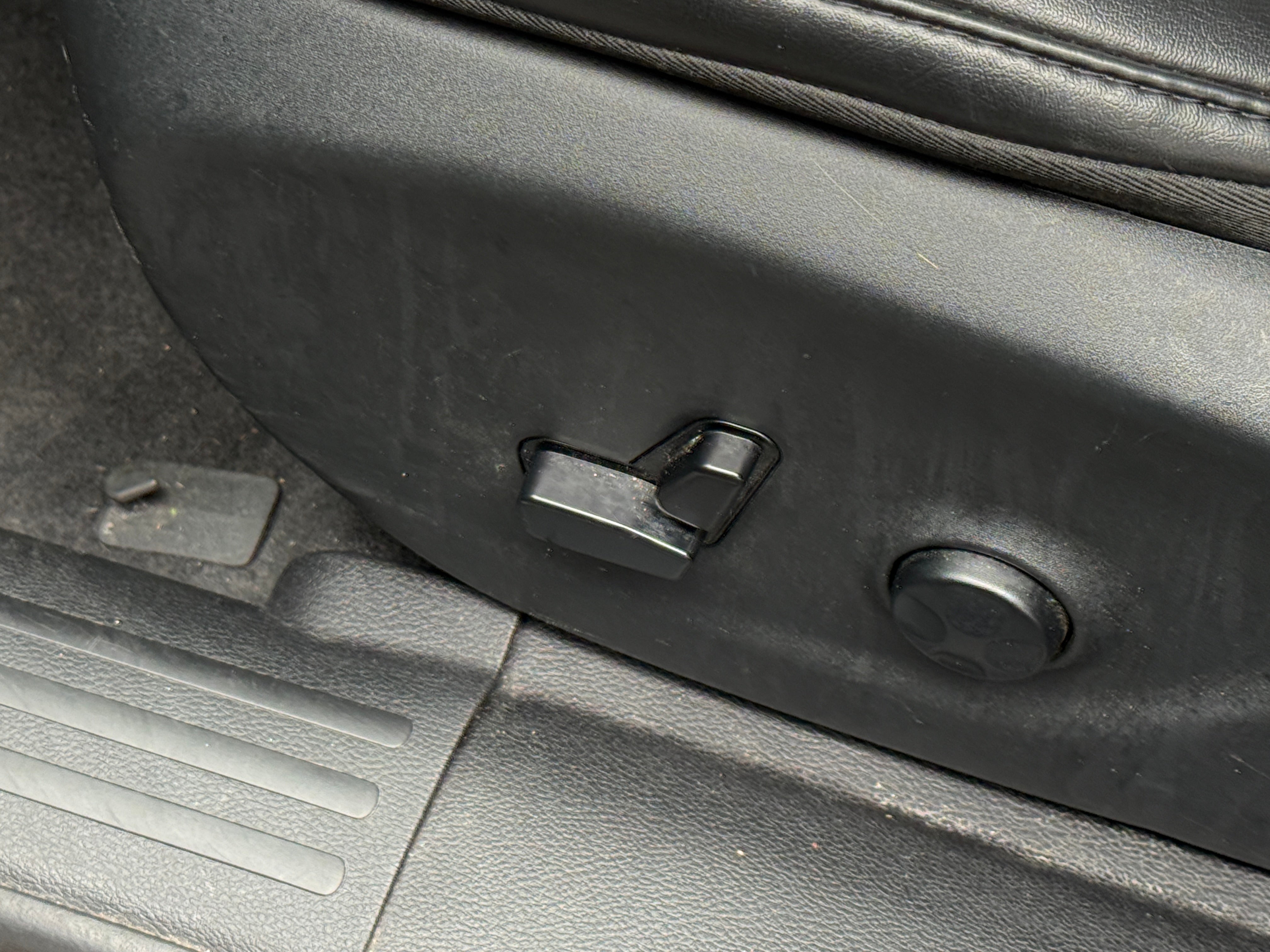 2019 Jeep Cherokee Latitude Plus - Photo 8