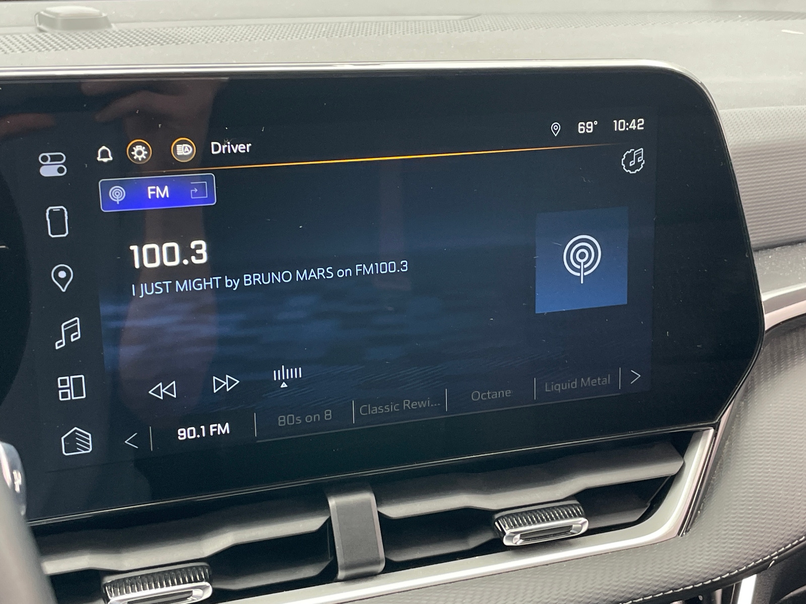 Thumbnail: 2025 Chevrolet Equinox - 4