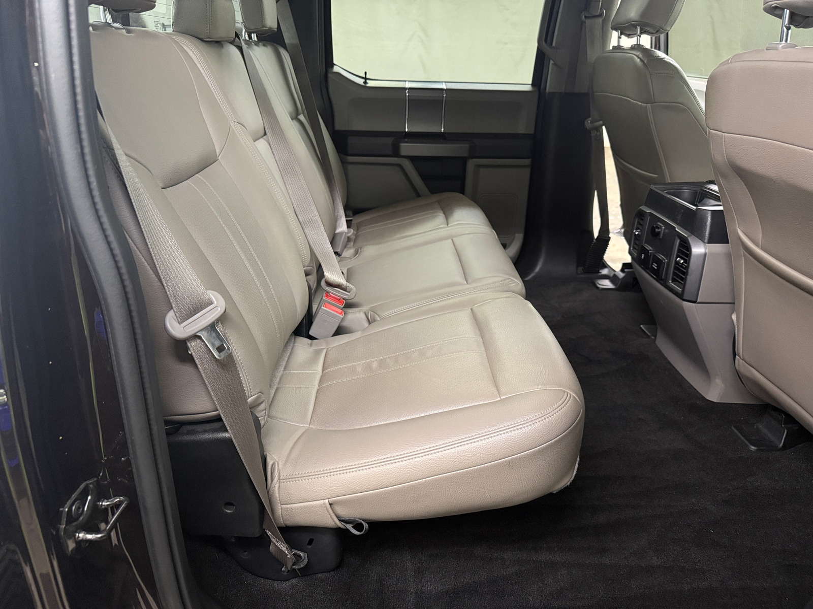 Thumbnail: 2019 Ford Econoline - 6