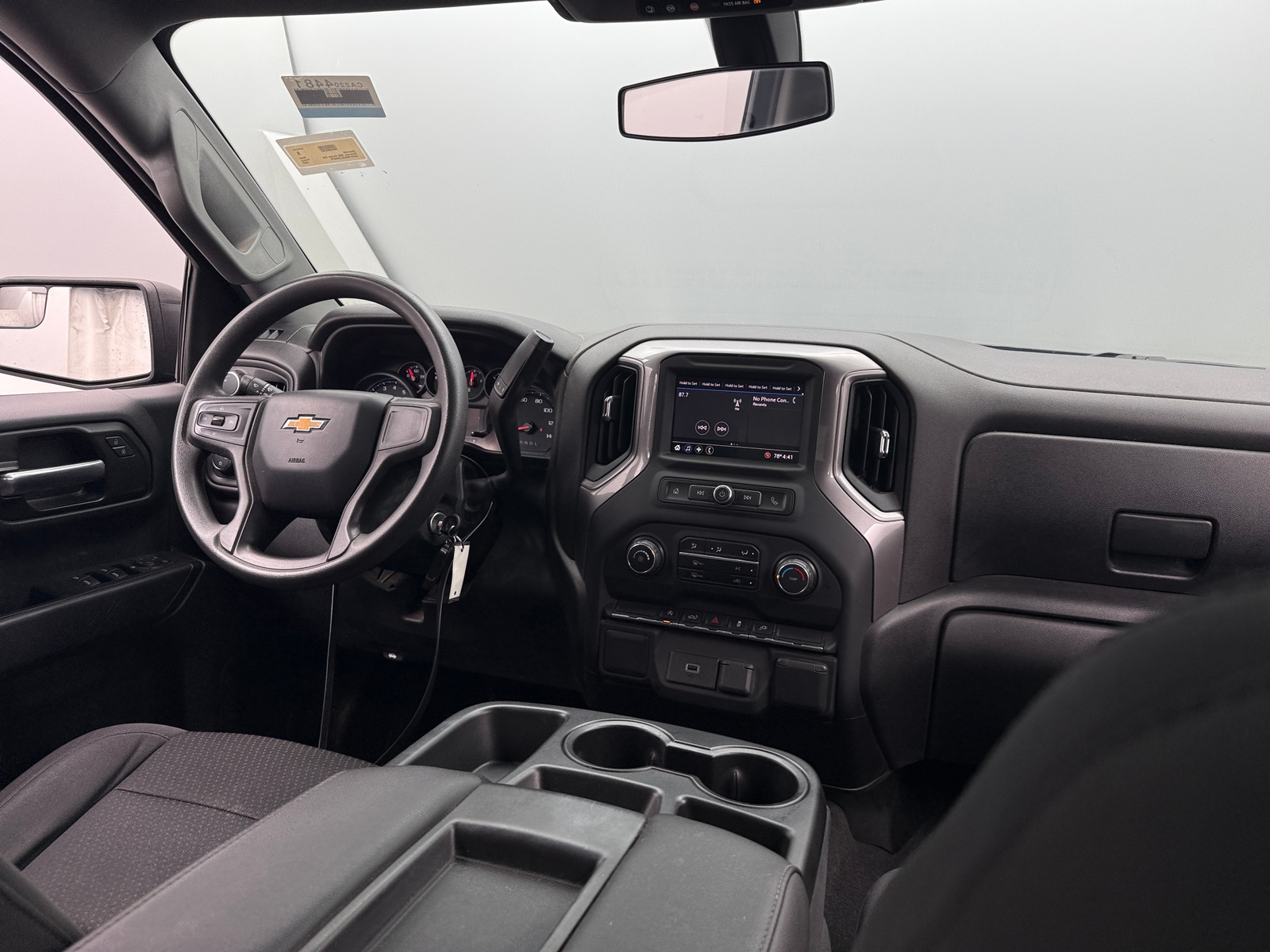 Thumbnail: 2020 Chevrolet Silverado 1500 - 3