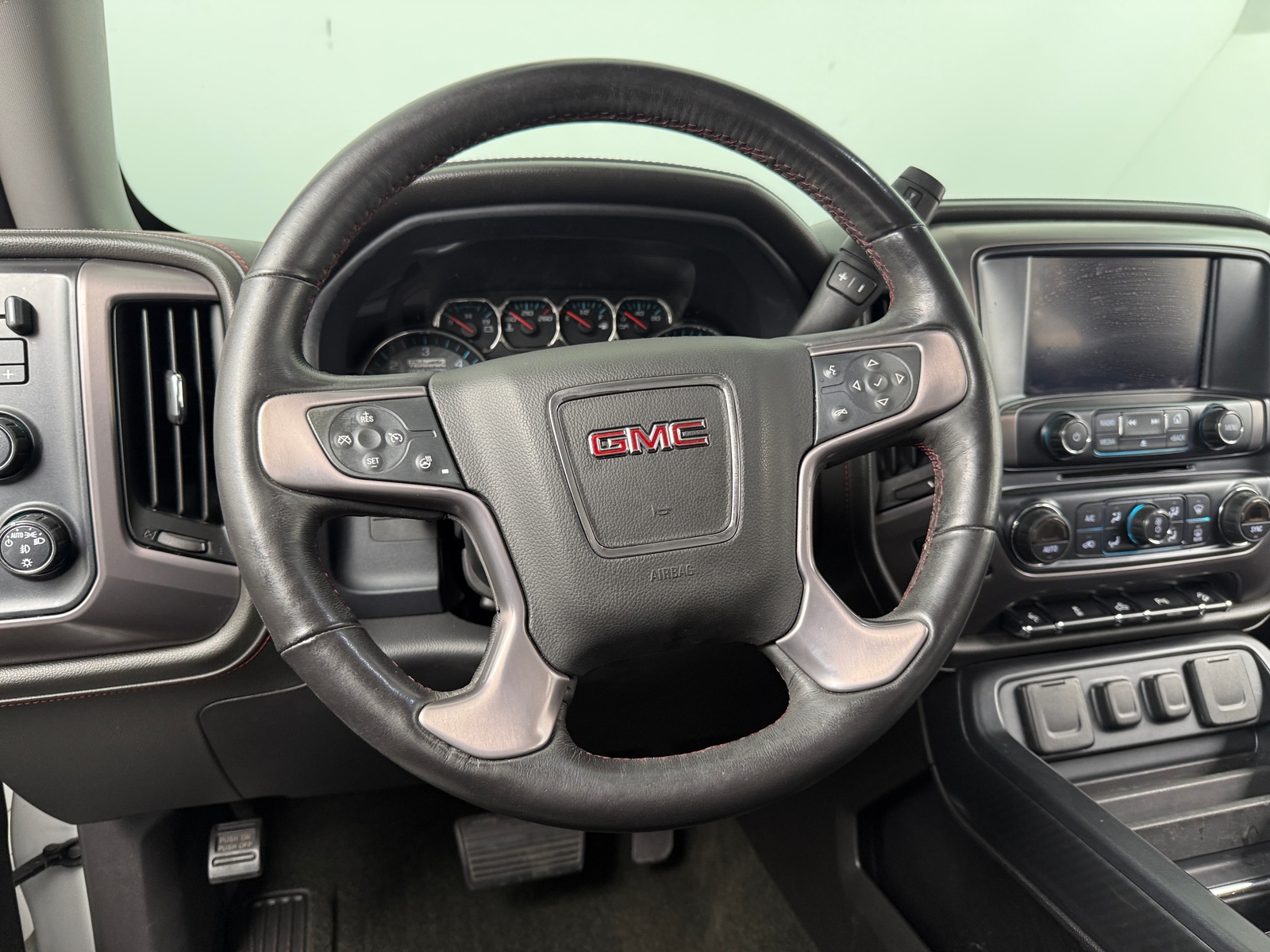 Thumbnail: 2017 GMC Sierra 1500 - 4
