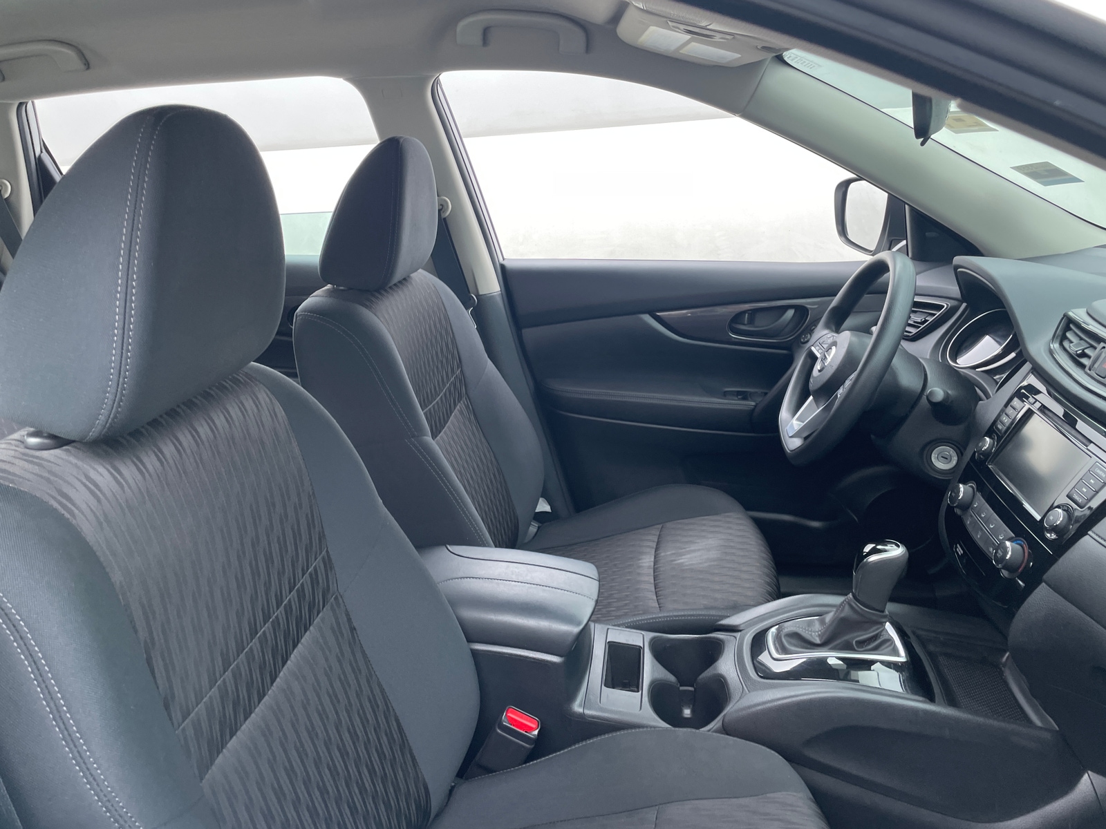 Thumbnail: 2019 Nissan Rogue - 2
