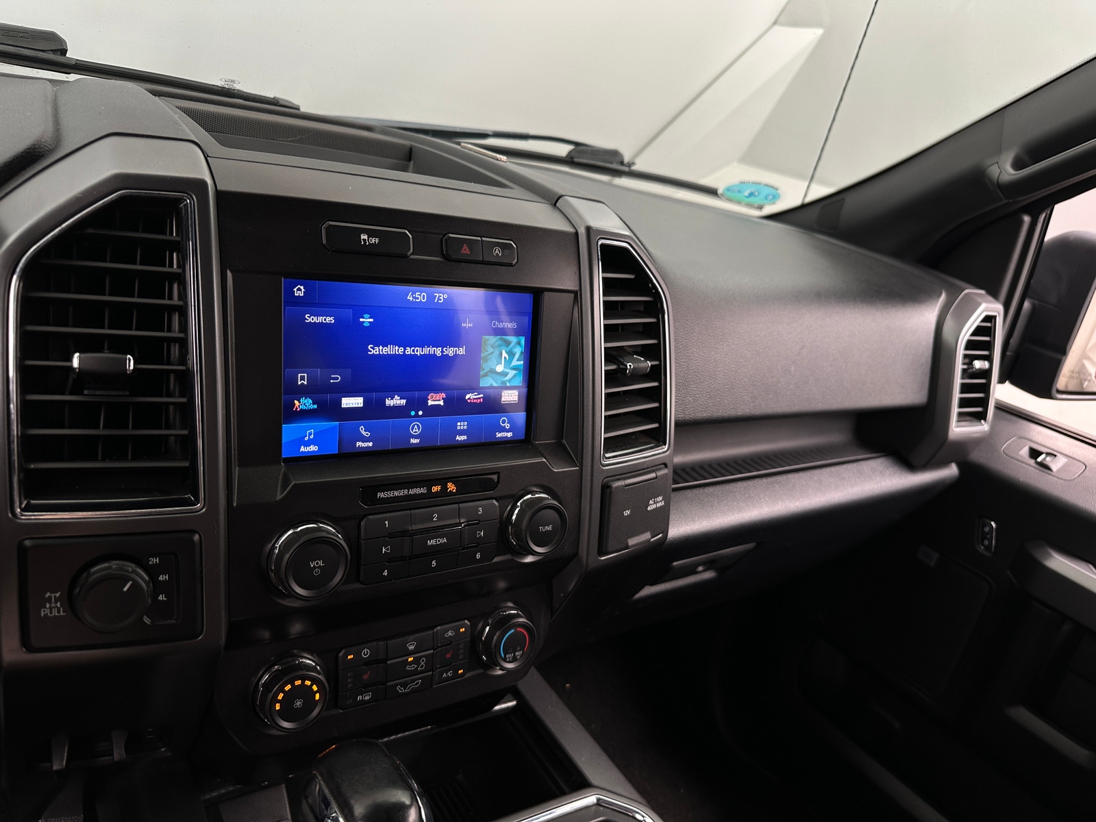 Thumbnail: 2019 Ford Econoline - 4