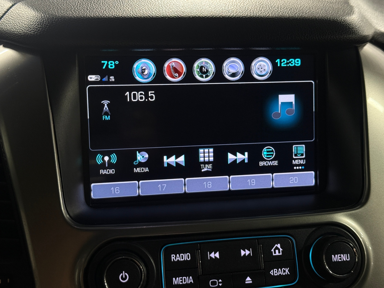 Thumbnail: 2018 Chevrolet Tahoe - 3