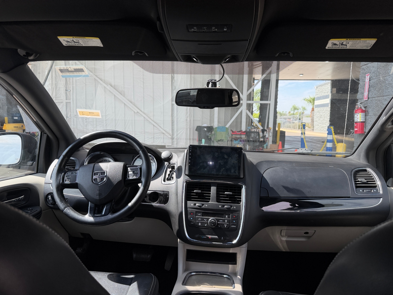 Thumbnail: 2016 Dodge Grand Caravan - 2