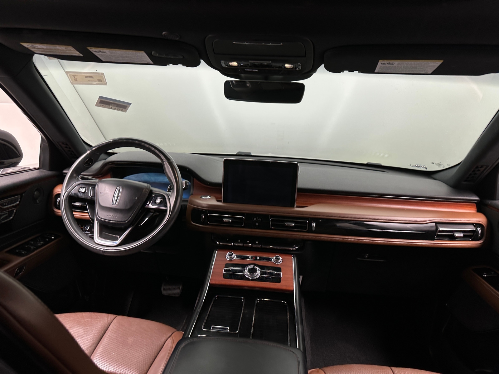 Thumbnail: 2022 Lincoln Aviator - 2